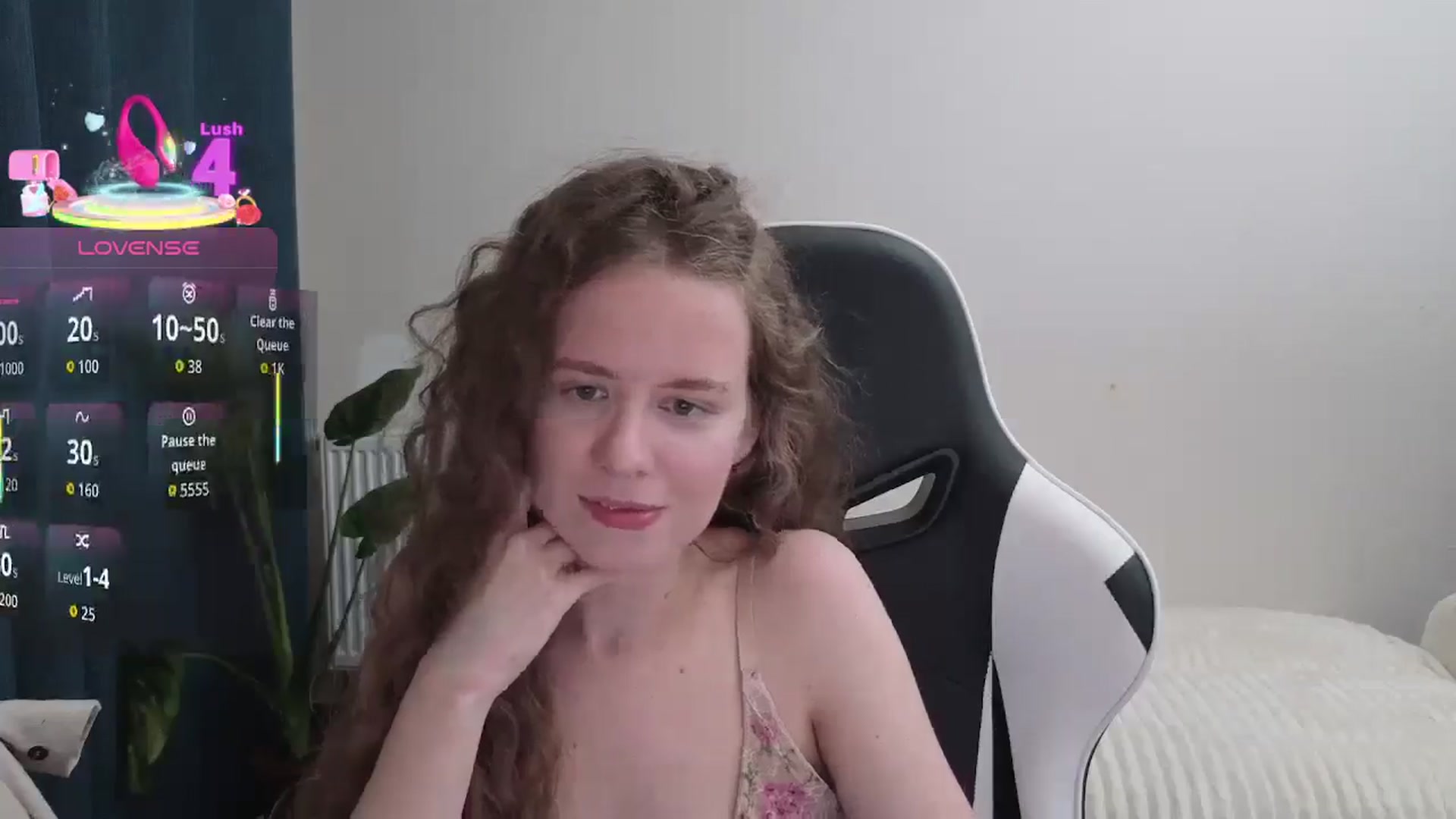 Gallery image thumbnail from BlueFlowerr's myfreecams stream on, 10/04/2025, 20:46 image 14 of 20