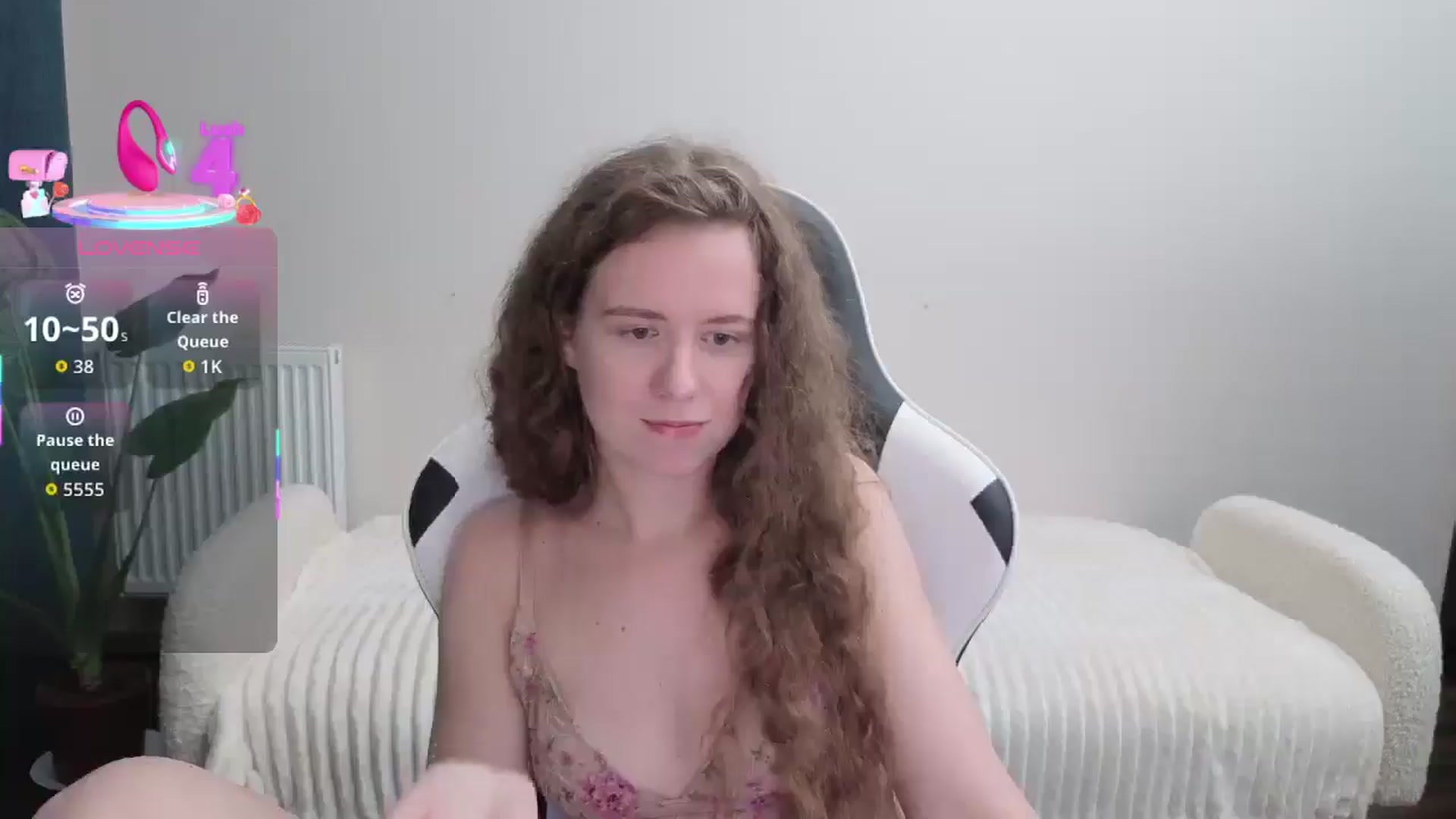 Gallery image thumbnail from BlueFlowerr's myfreecams stream on, 10/04/2025, 22:59 image 7 of 20