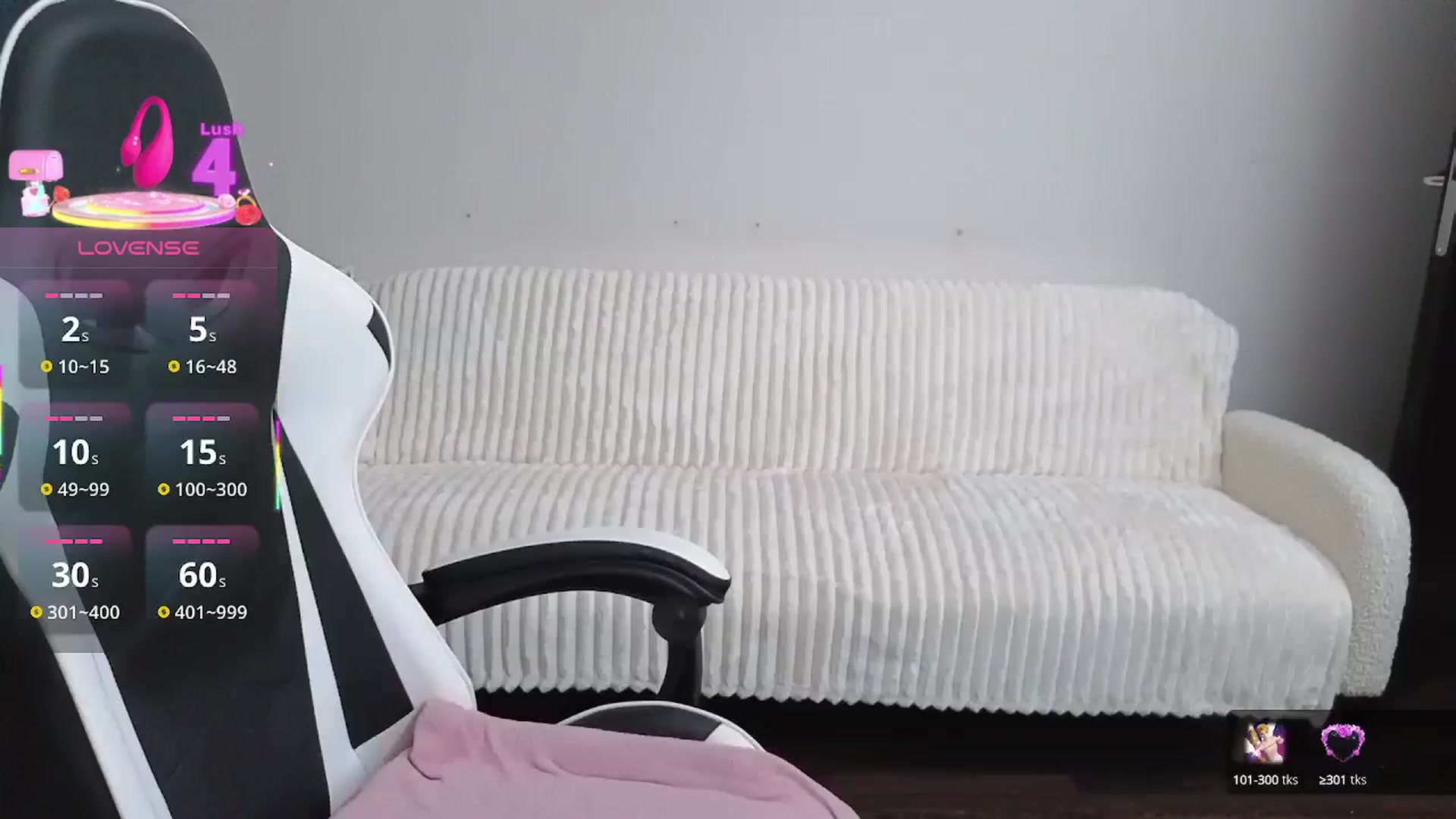 Gallery image thumbnail from BlueFlowerr's myfreecams stream on, 10/08/2025, 16:58 image 19 of 20