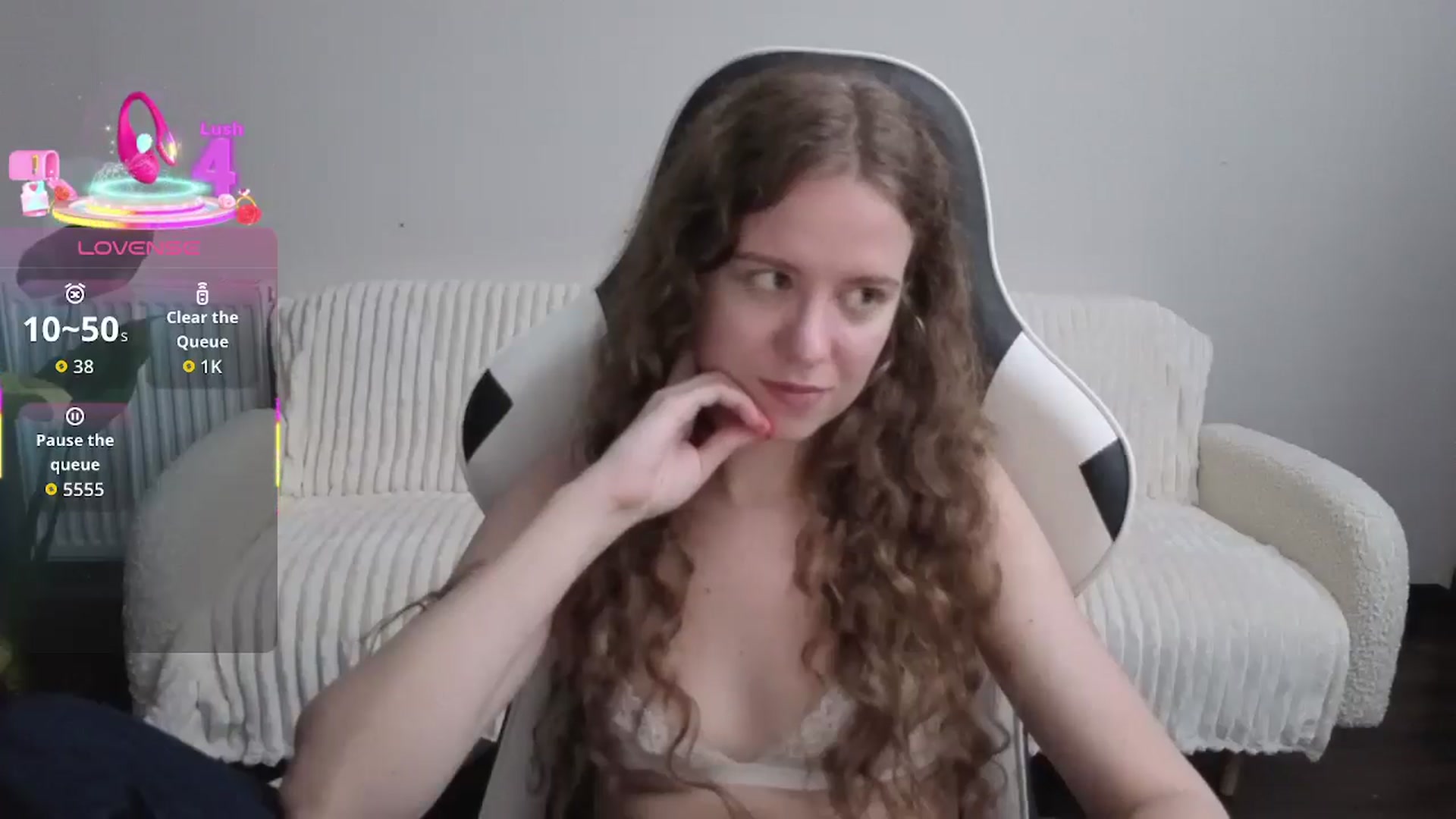 Gallery image thumbnail from BlueFlowerr's myfreecams stream on, 10/08/2025, 17:53 image 12 of 20