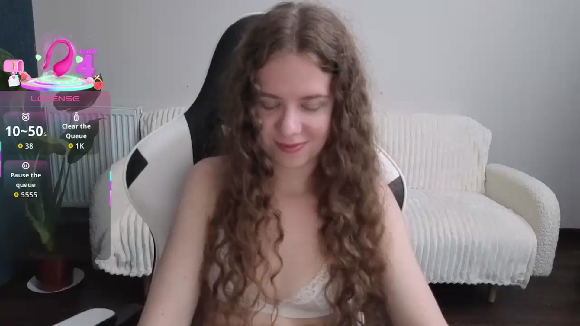 Gallery image thumbnail from BlueFlowerr's myfreecams stream on, 10/08/2025, 17:53 image 2 of 20