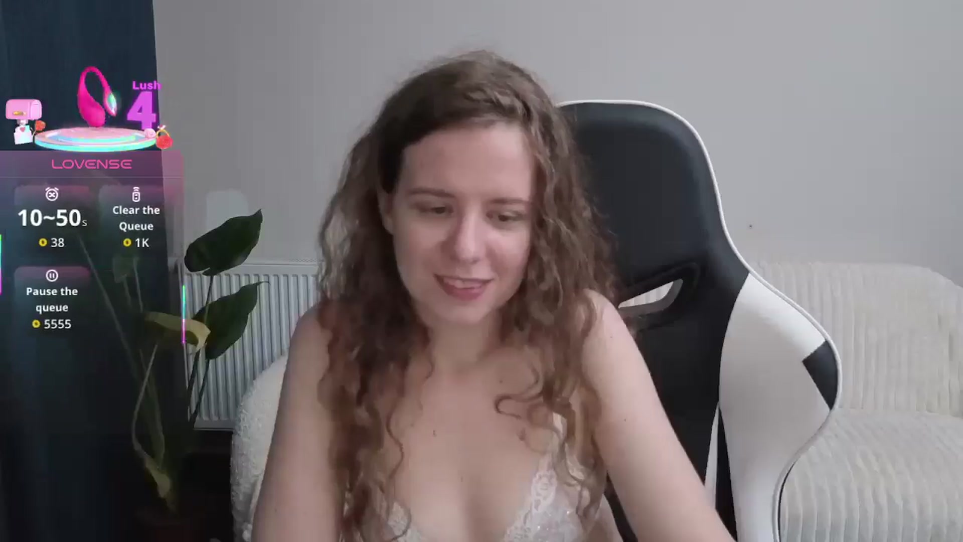 Gallery image thumbnail from BlueFlowerr's myfreecams stream on, 10/08/2025, 21:07 image 19 of 20