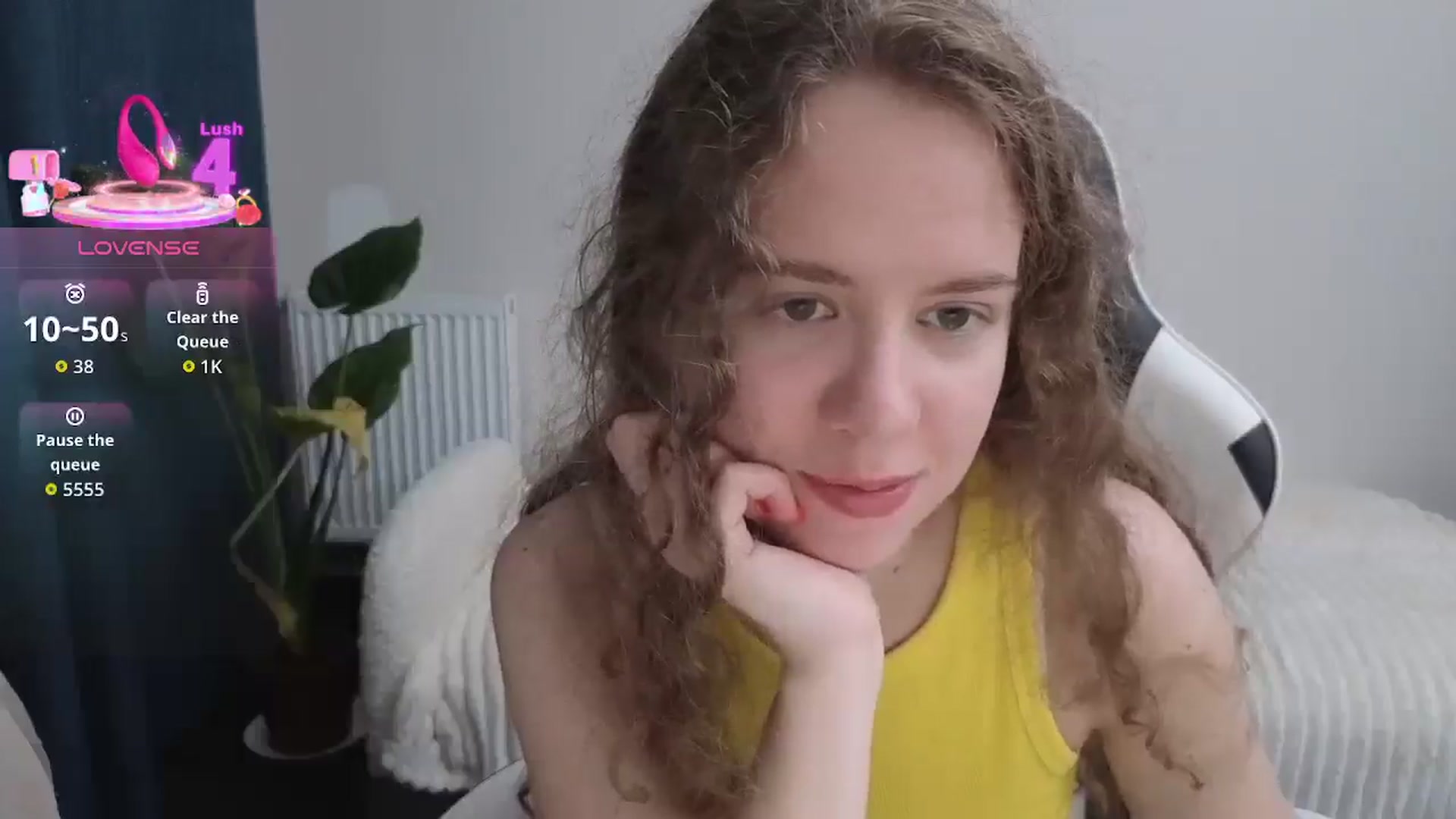 Gallery image thumbnail from BlueFlowerr's myfreecams stream on, 10/09/2025, 17:10 image 13 of 20
