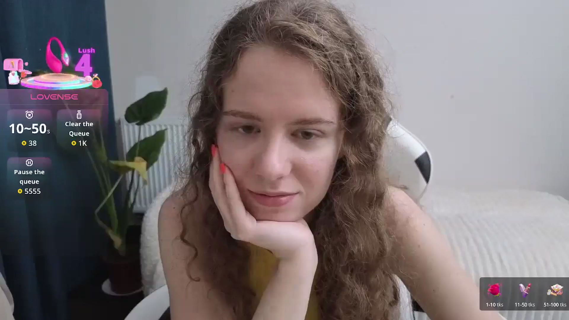 Gallery image thumbnail from BlueFlowerr's myfreecams stream on, 10/09/2025, 17:10 image 3 of 20