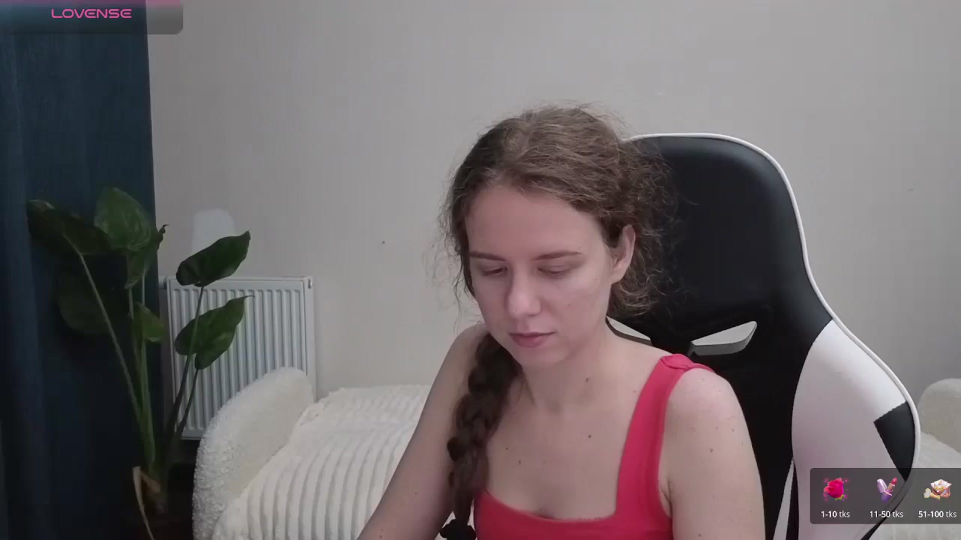 Gallery image thumbnail from BlueFlowerr's myfreecams stream on, 10/11/2025, 23:49 image 10 of 20