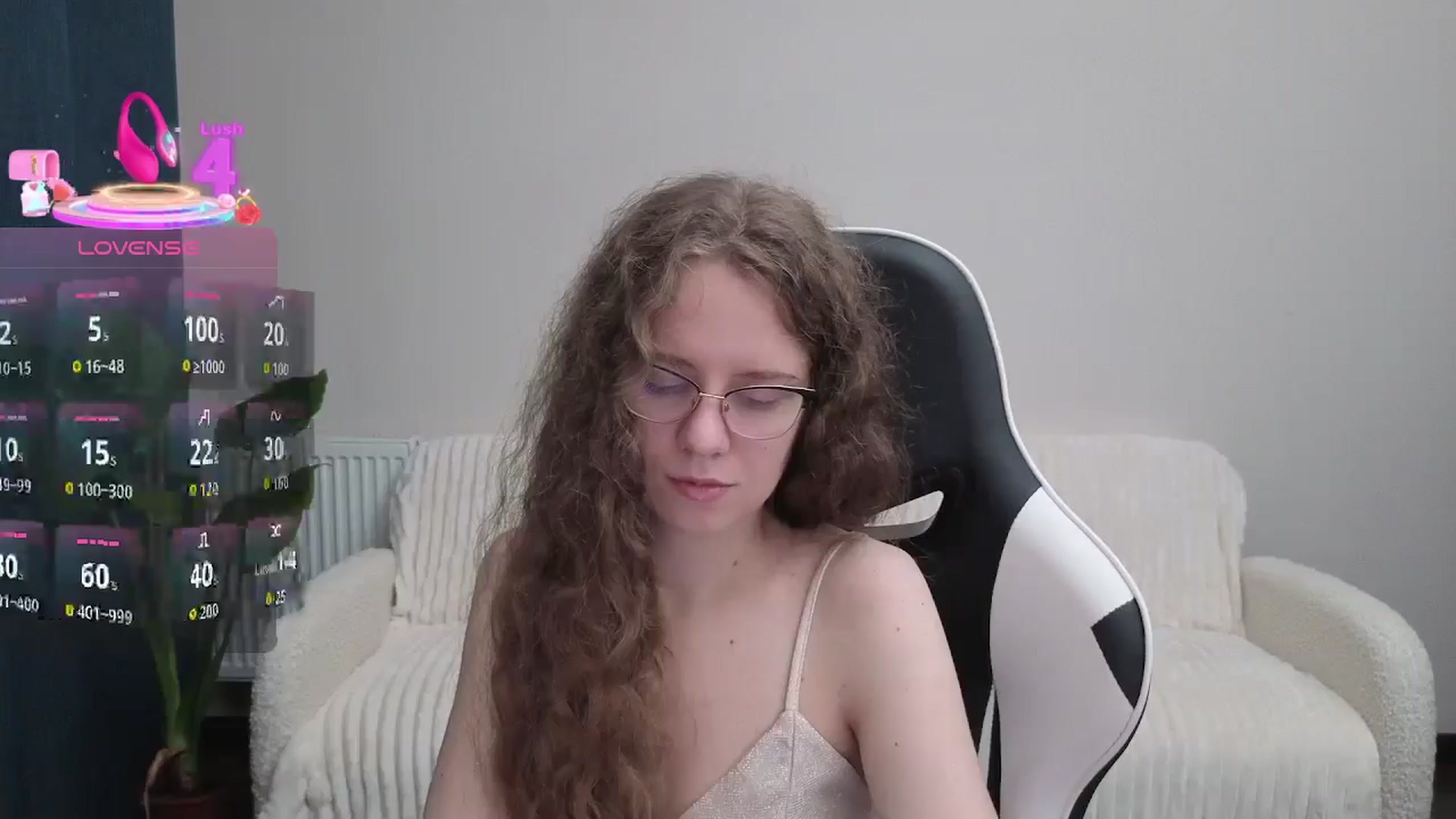 Gallery image thumbnail from BlueFlowerr's myfreecams stream on, 10/12/2025, 16:34 image 6 of 20