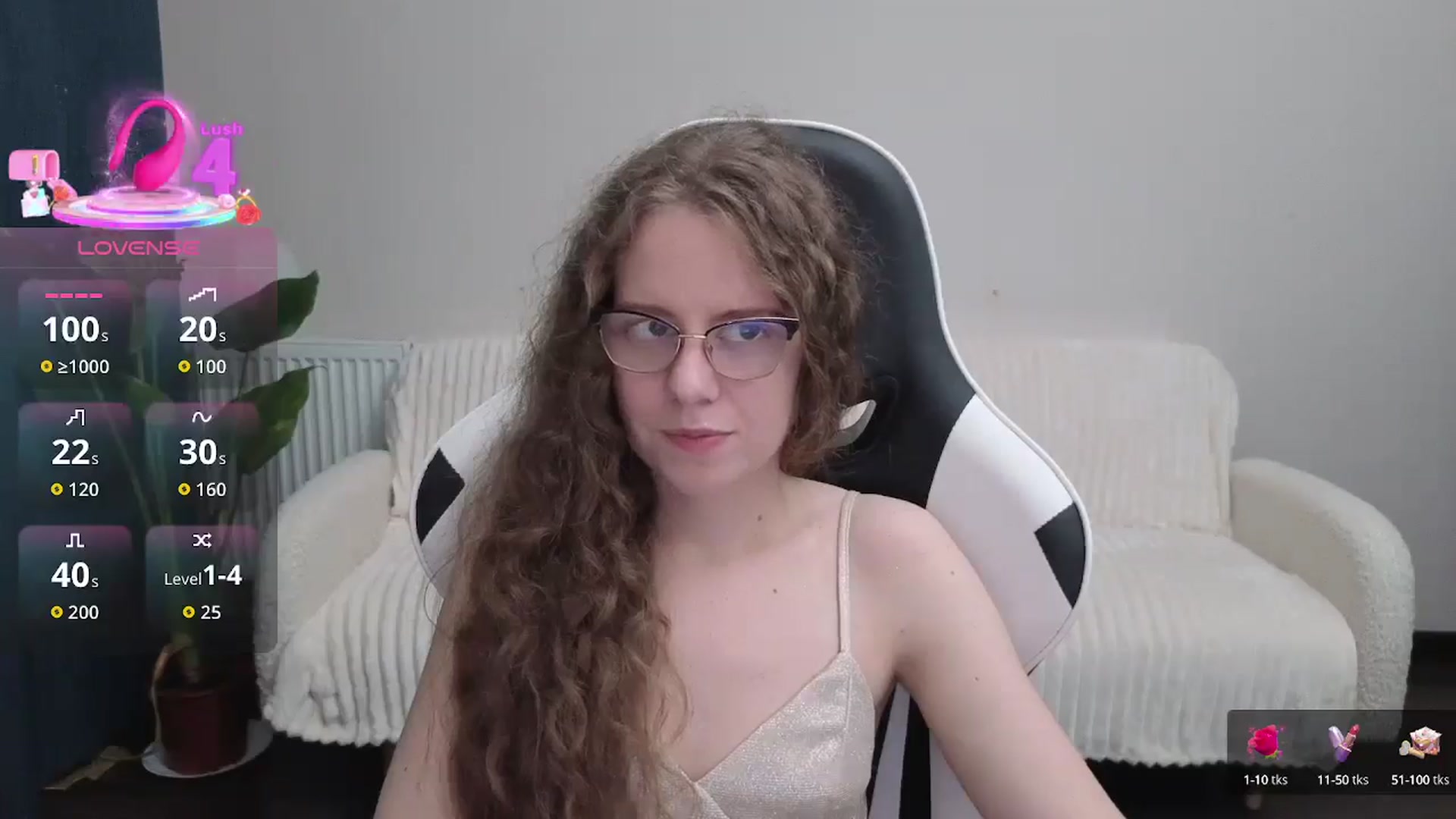 Gallery image thumbnail from BlueFlowerr's myfreecams stream on, 10/12/2025, 16:58 image 14 of 20