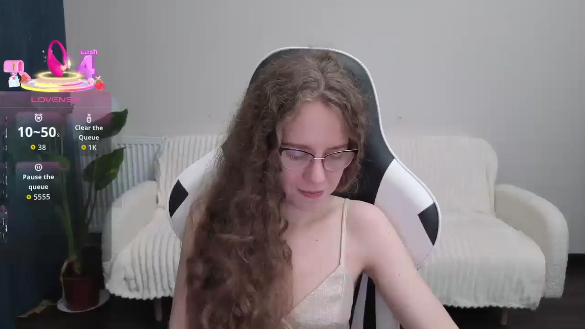 Gallery image thumbnail from BlueFlowerr's myfreecams stream on, 10/12/2025, 16:58 image 11 of 20
