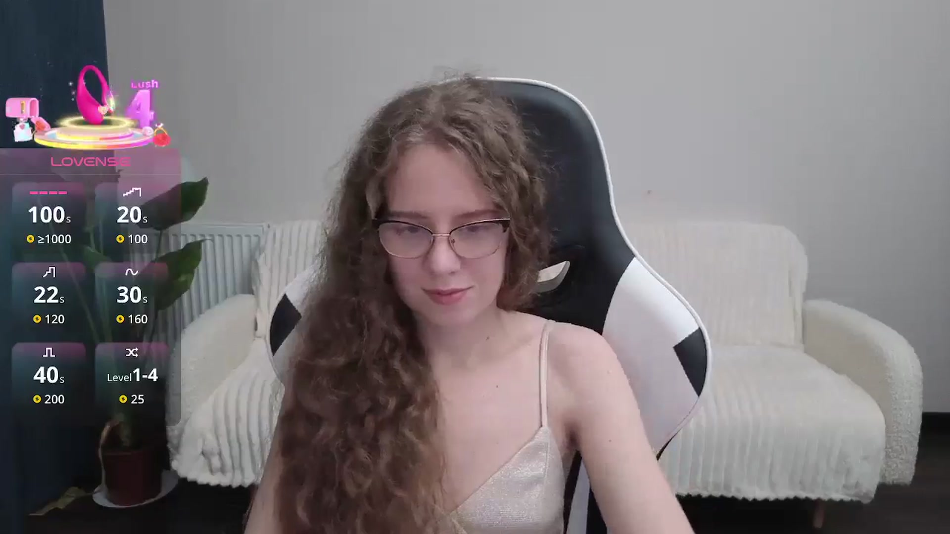 Gallery image thumbnail from BlueFlowerr's myfreecams stream on, 10/12/2025, 16:58 image 17 of 20