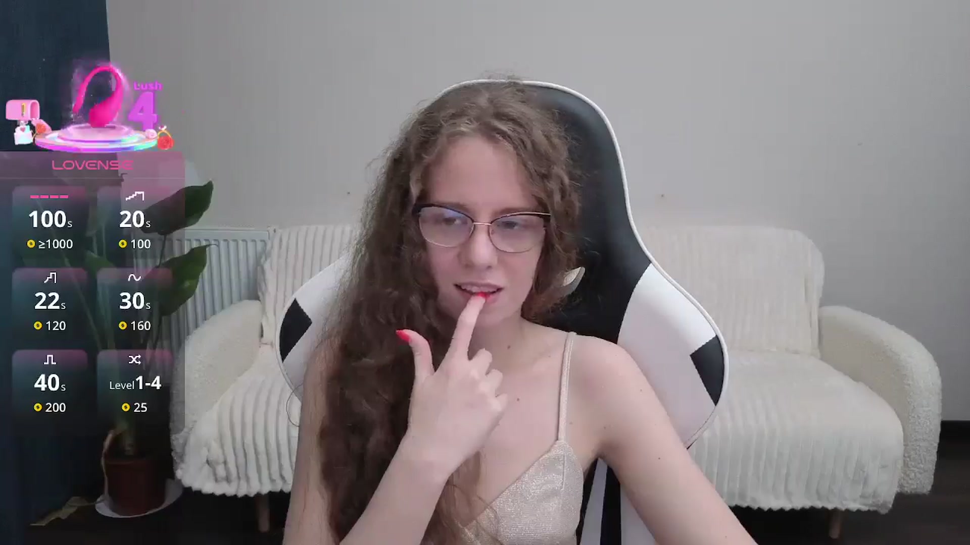 Gallery image thumbnail from BlueFlowerr's myfreecams stream on, 10/12/2025, 16:58 image 16 of 20