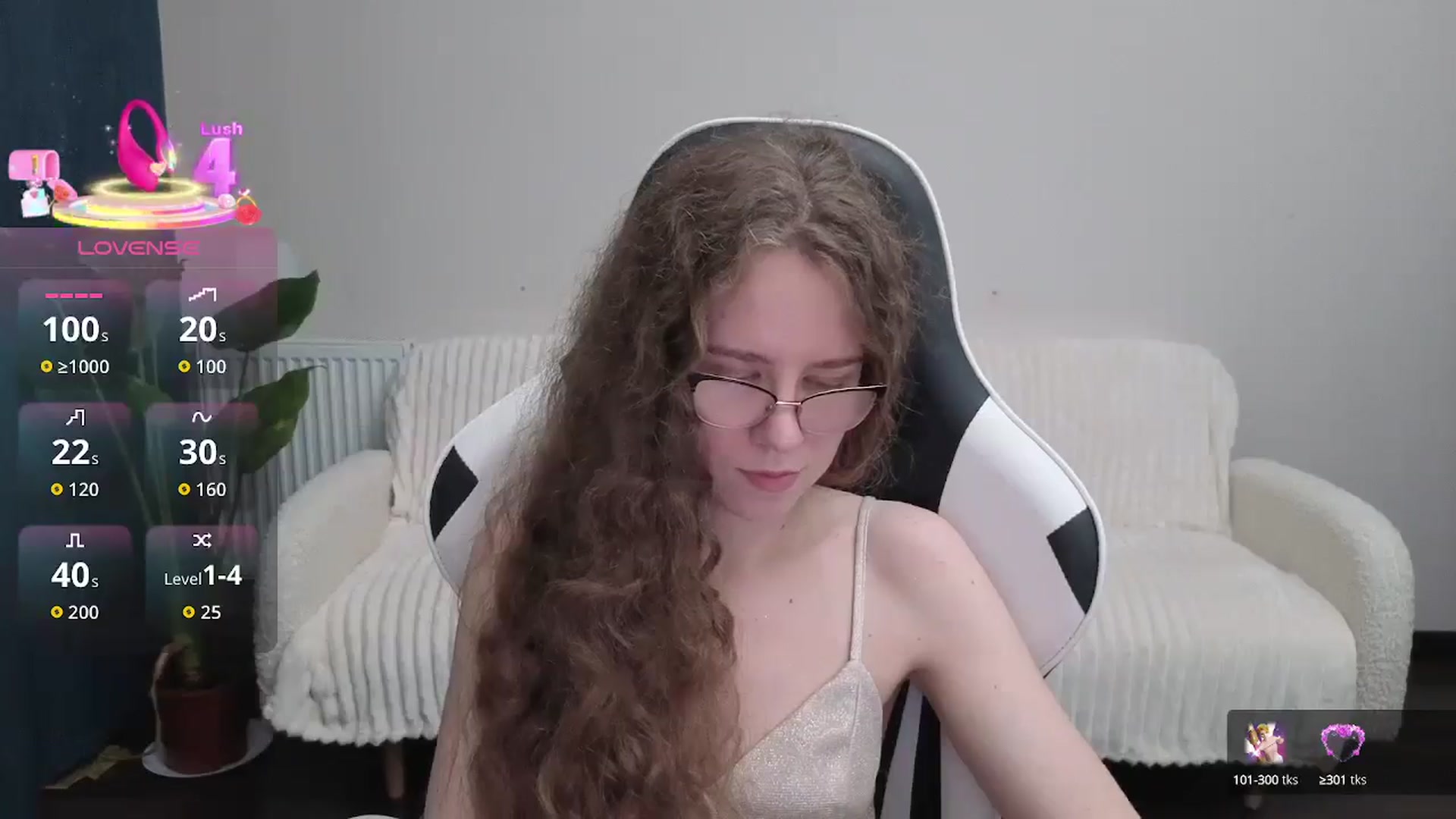 Gallery image thumbnail from BlueFlowerr's myfreecams stream on, 10/12/2025, 16:58 image 13 of 20