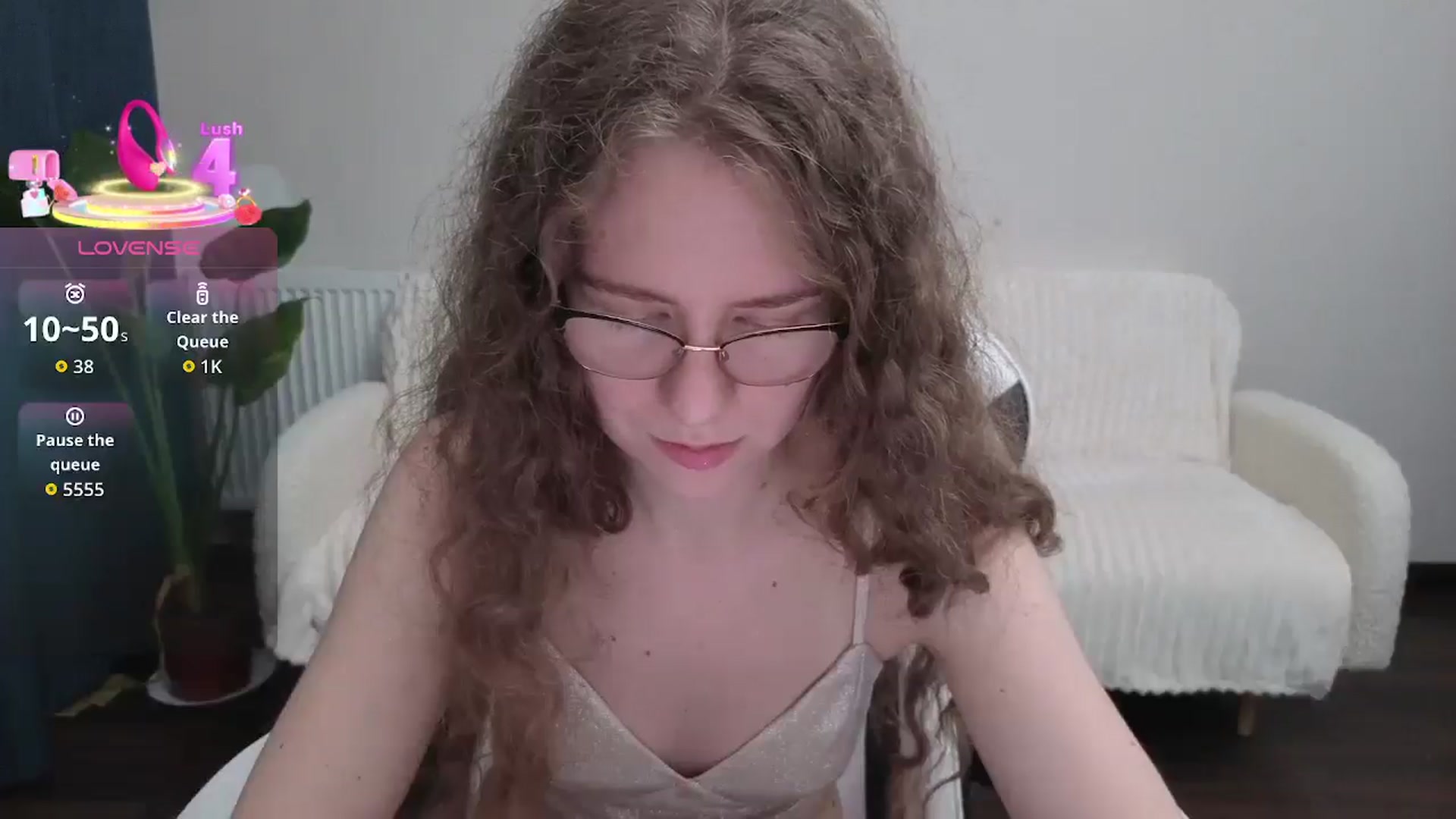 Gallery image thumbnail from BlueFlowerr's myfreecams stream on, 10/12/2025, 16:58 image 3 of 20
