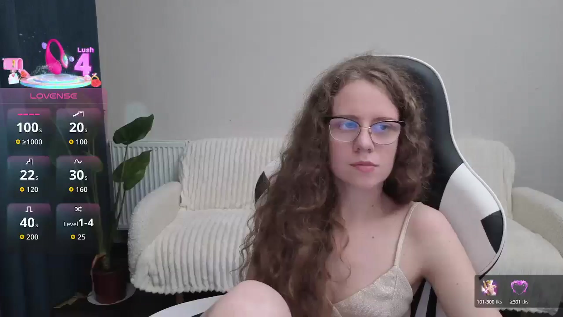 Gallery image thumbnail from BlueFlowerr's myfreecams stream on, 10/12/2025, 18:48 image 10 of 20
