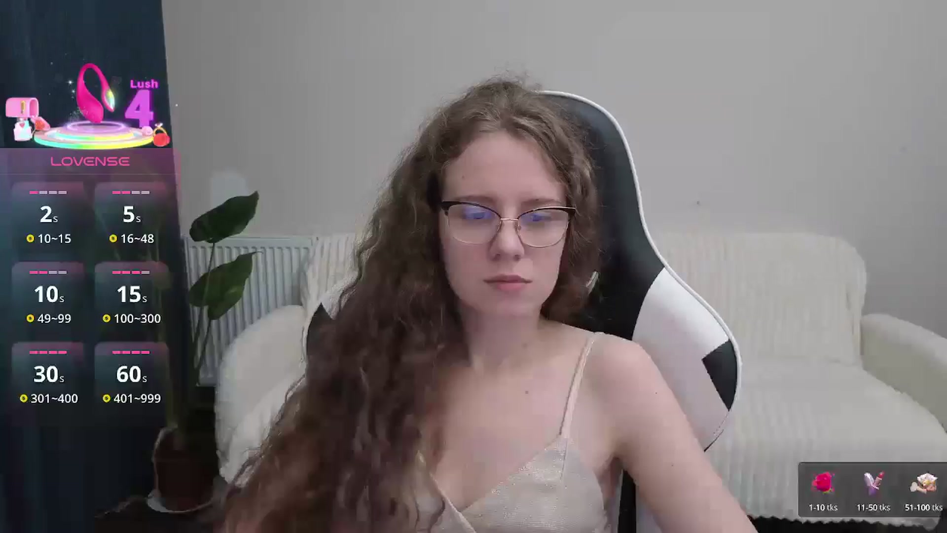 Gallery image thumbnail from BlueFlowerr's myfreecams stream on, 10/12/2025, 18:48 image 1 of 20