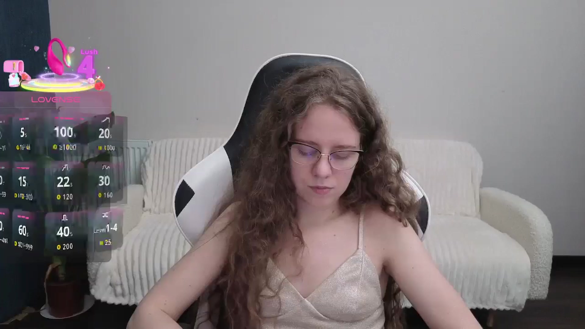Gallery image thumbnail from BlueFlowerr's myfreecams stream on, 10/12/2025, 20:46 image 20 of 20