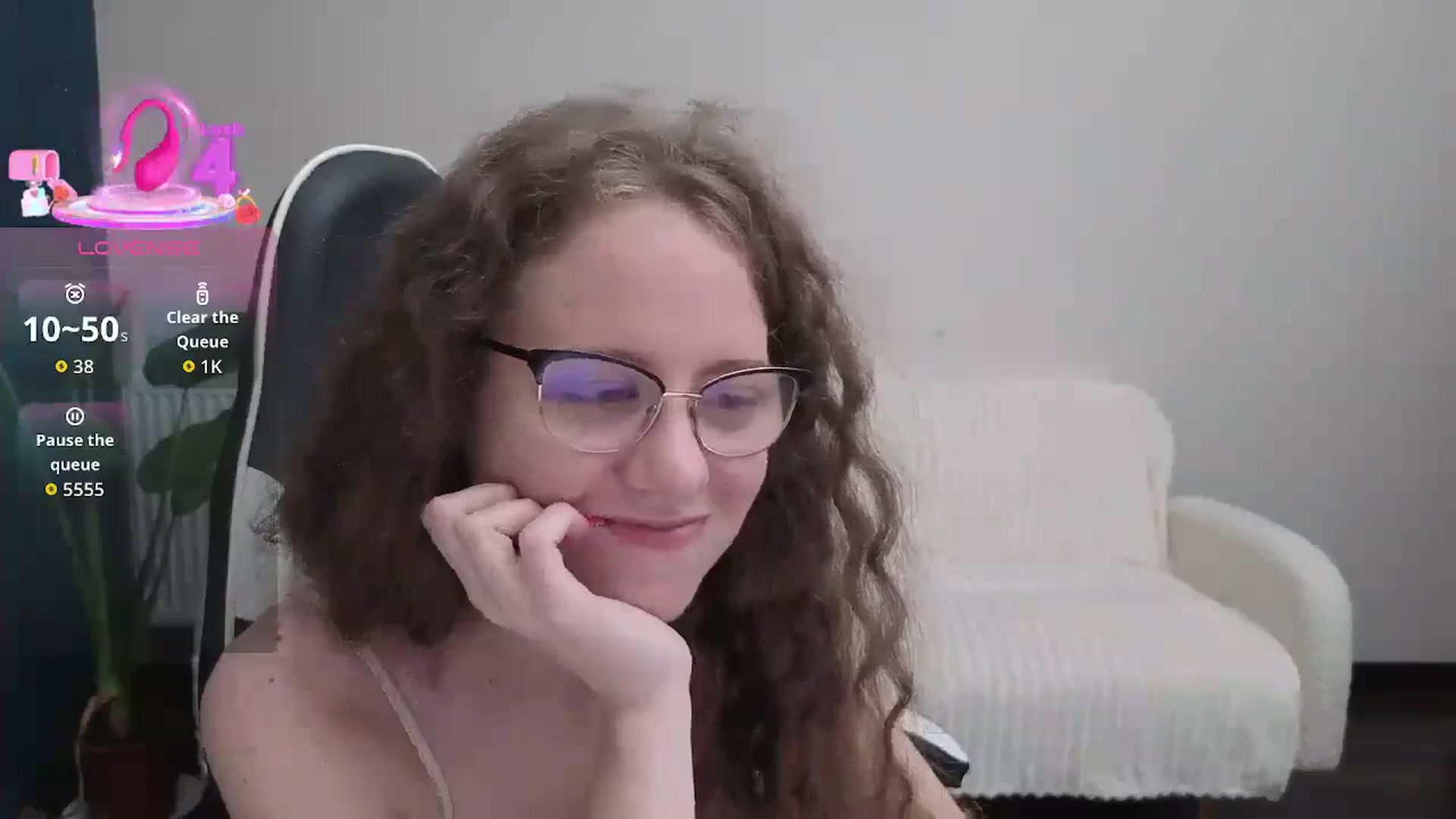 Gallery image thumbnail from BlueFlowerr's myfreecams stream on, 10/12/2025, 21:49 image 15 of 20