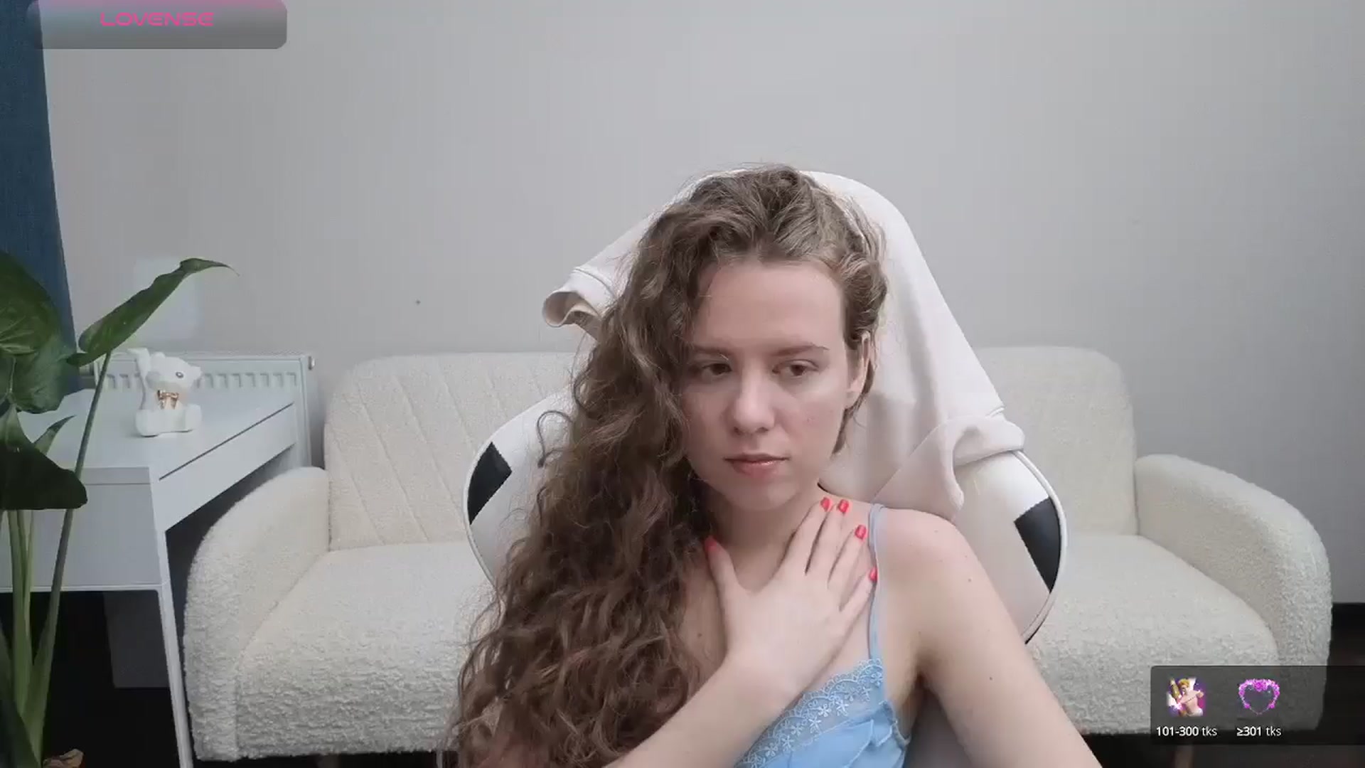 Gallery image thumbnail from BlueFlowerr's myfreecams stream on, 10/13/2025, 16:56 image 1 of 20