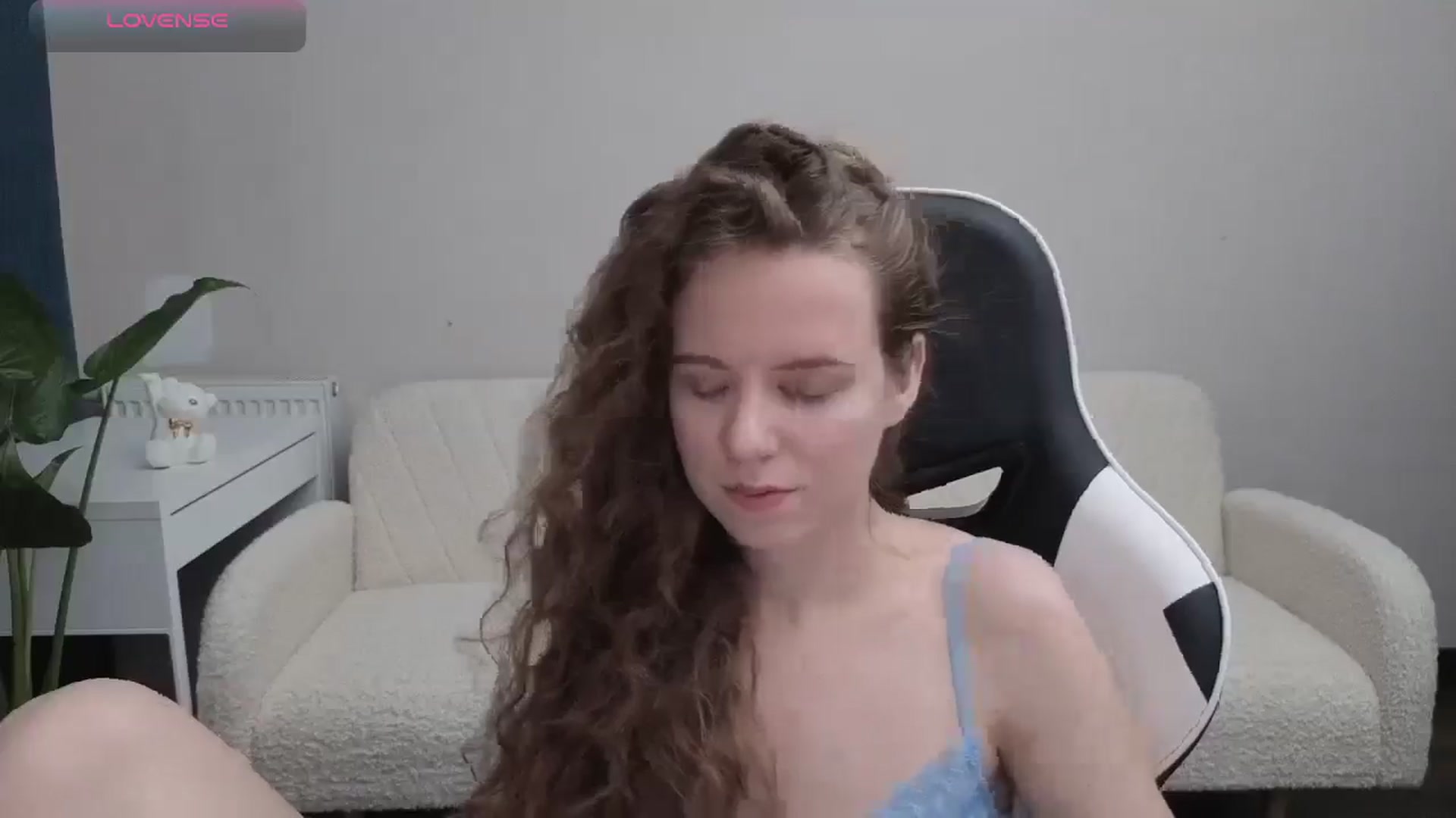 Gallery image thumbnail from BlueFlowerr's myfreecams stream on, 10/13/2025, 16:56 image 20 of 20