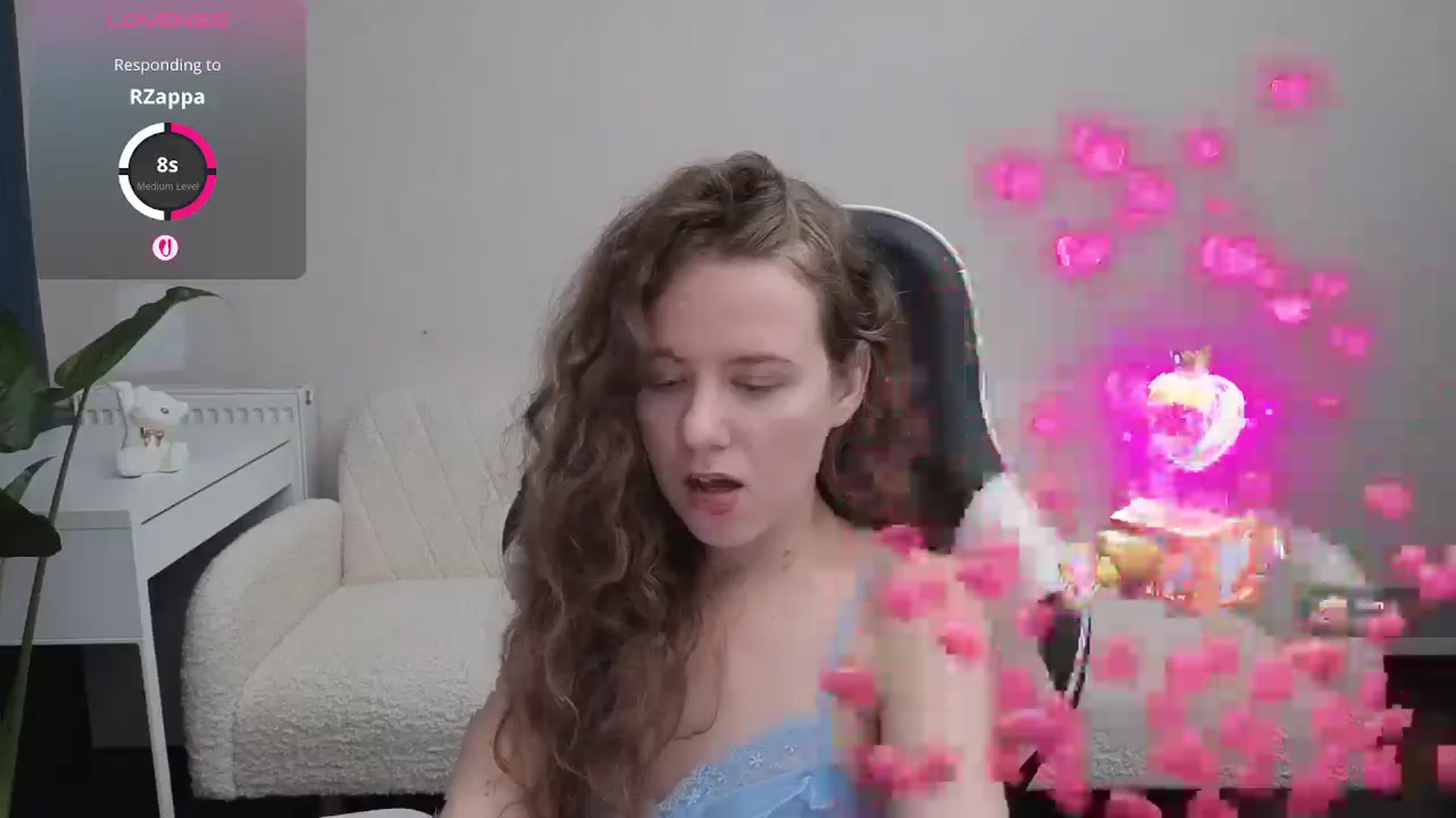 Gallery image thumbnail from BlueFlowerr's myfreecams stream on, 10/13/2025, 18:27 image 5 of 20