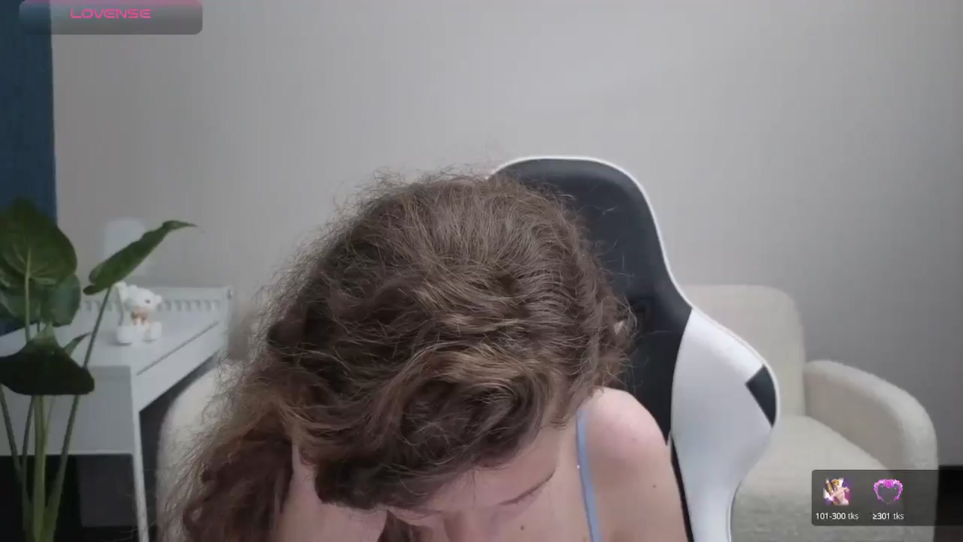 Gallery image thumbnail from BlueFlowerr's myfreecams stream on, 10/13/2025, 18:27 image 16 of 20