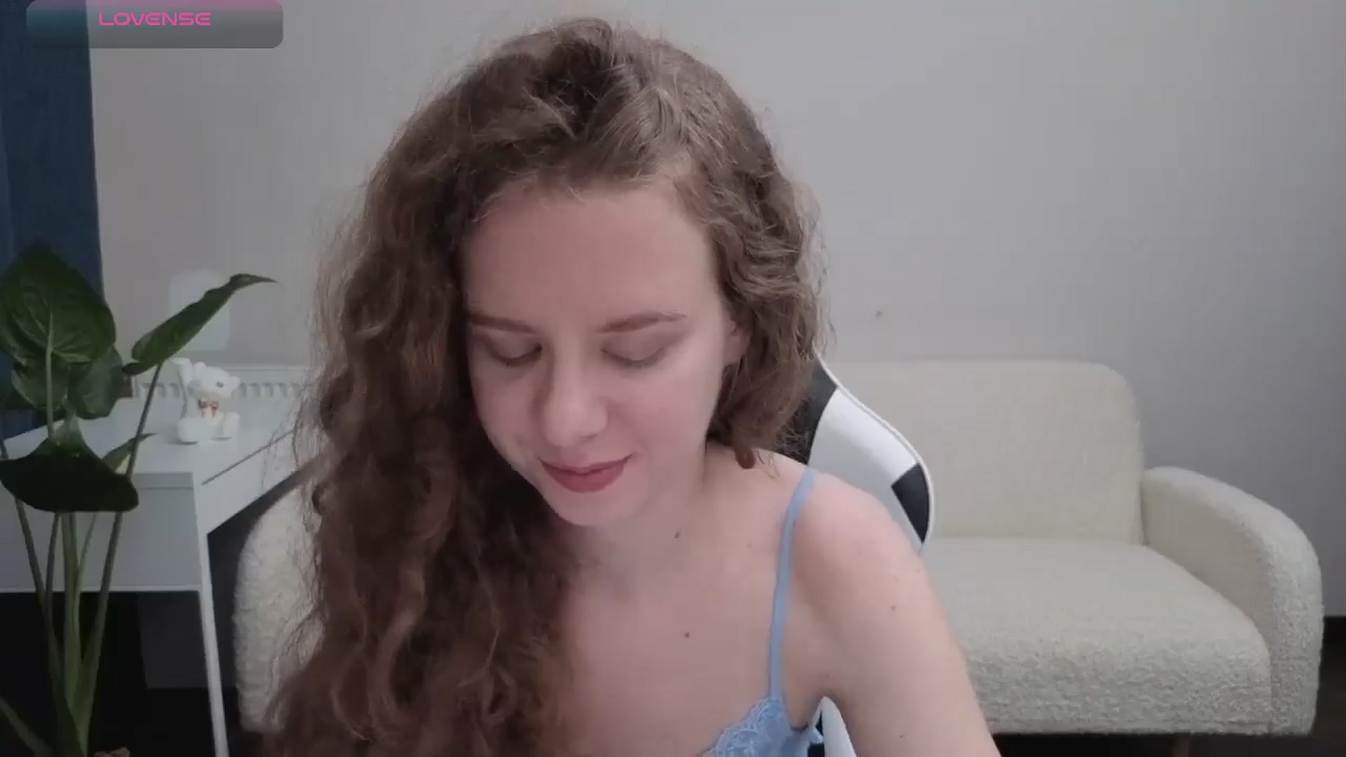 Gallery image thumbnail from BlueFlowerr's myfreecams stream on, 10/13/2025, 19:43 image 3 of 20