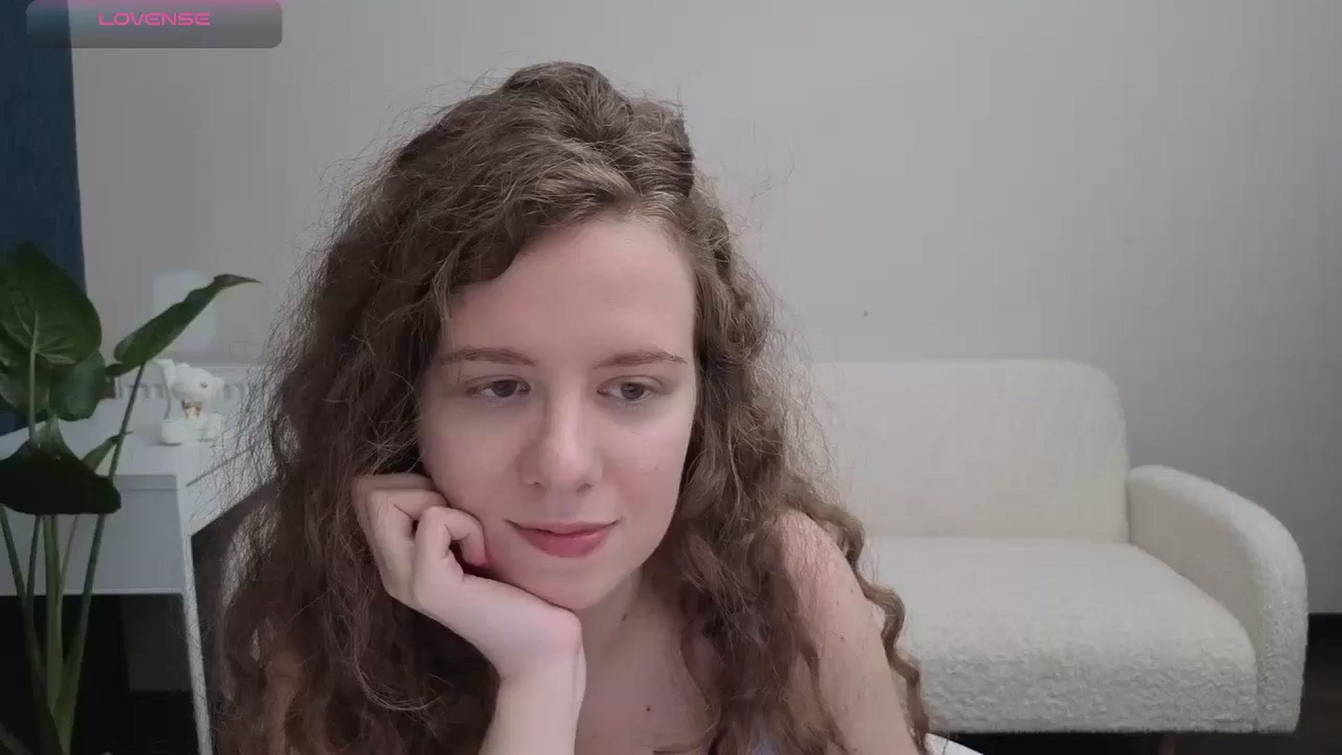 Gallery image thumbnail from BlueFlowerr's myfreecams stream on, 10/13/2025, 21:09 image 17 of 20