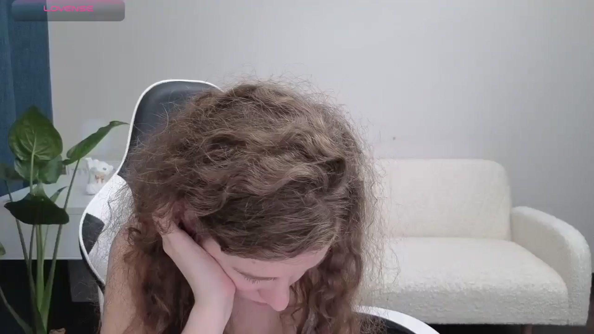 Gallery image thumbnail from BlueFlowerr's myfreecams stream on, 10/13/2025, 22:15 image 12 of 20