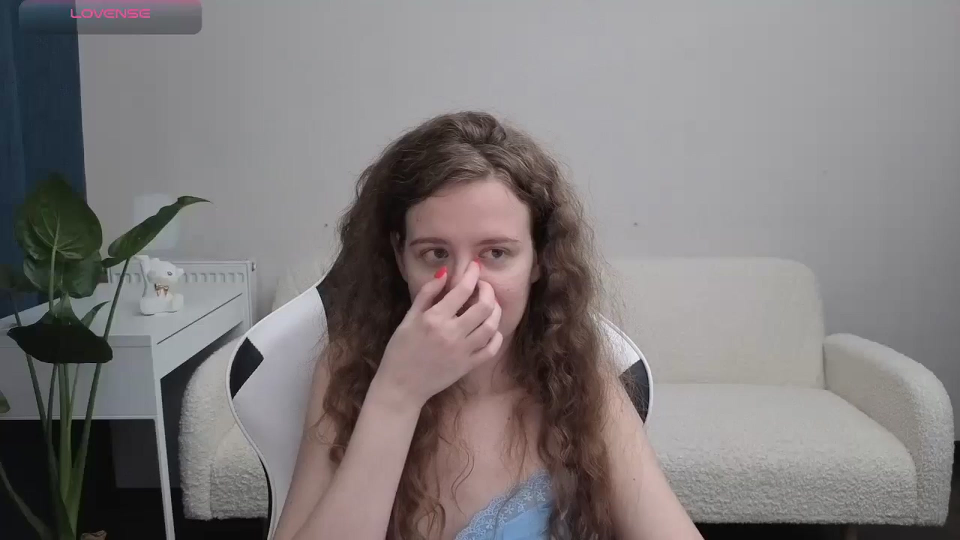Gallery image thumbnail from BlueFlowerr's myfreecams stream on, 10/13/2025, 22:15 image 14 of 20