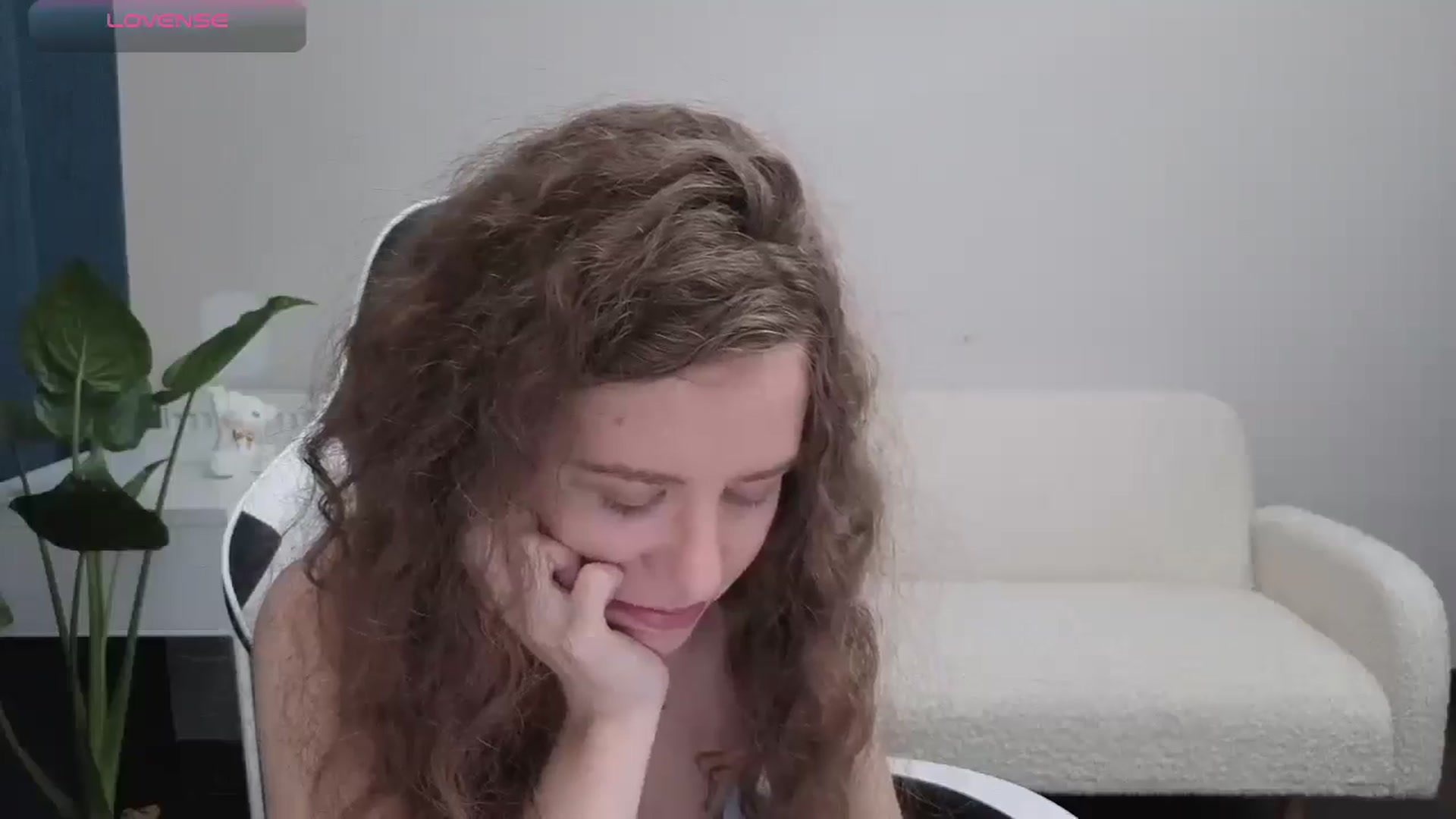 Gallery image thumbnail from BlueFlowerr's myfreecams stream on, 10/13/2025, 22:15 image 4 of 20