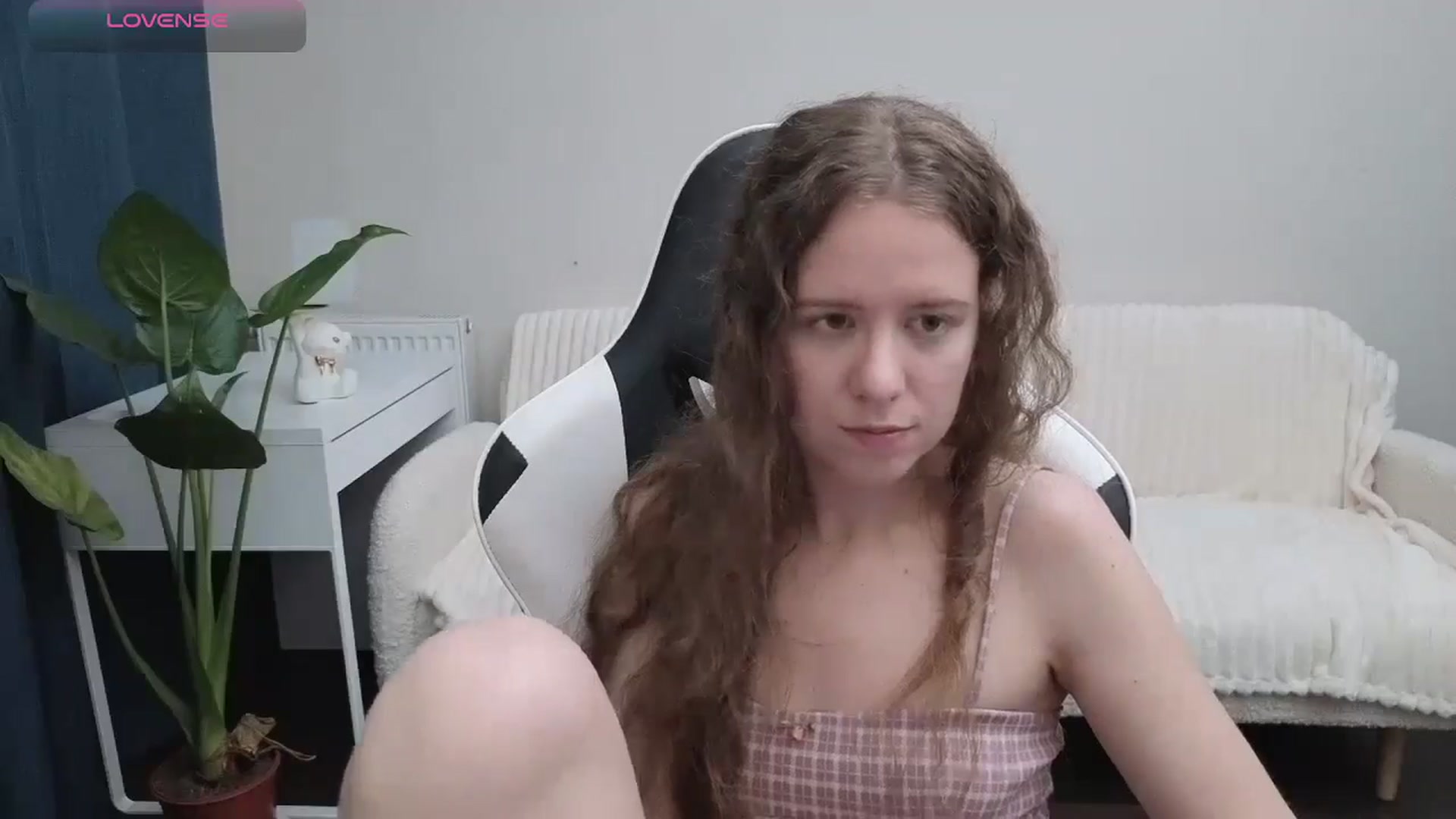 Gallery image thumbnail from BlueFlowerr's myfreecams stream on, 10/14/2025, 17:43 image 10 of 20