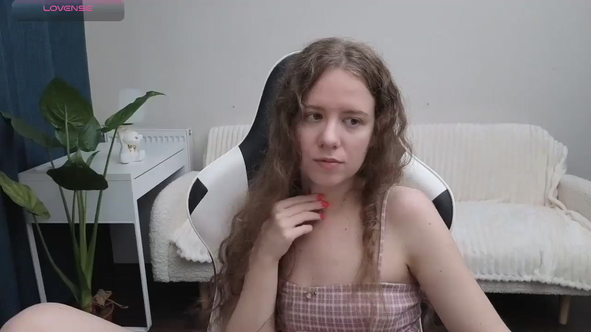 Gallery image thumbnail from BlueFlowerr's myfreecams stream on, 10/14/2025, 17:43 image 7 of 20
