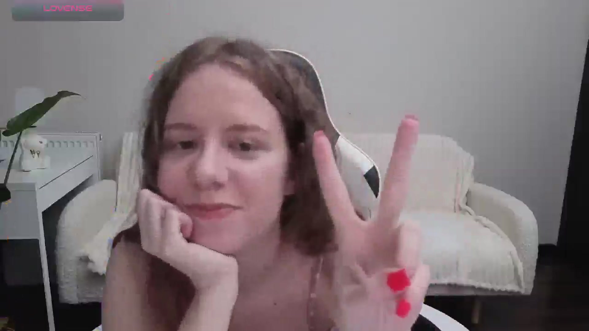 Gallery image thumbnail from BlueFlowerr's myfreecams stream on, 10/14/2025, 20:02 image 16 of 20