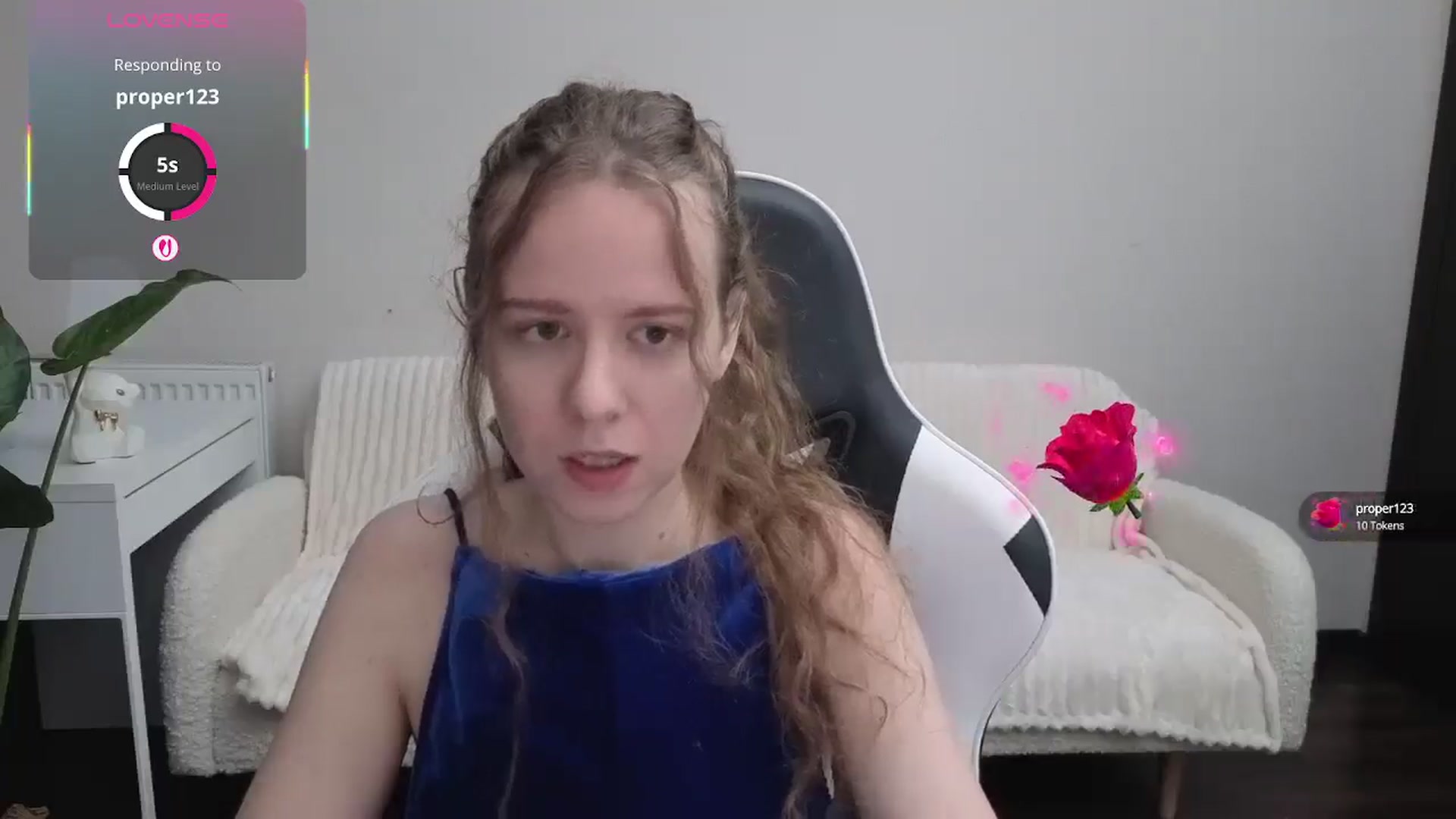 Gallery image thumbnail from BlueFlowerr's myfreecams stream on, 10/15/2025, 16:48 image 3 of 20