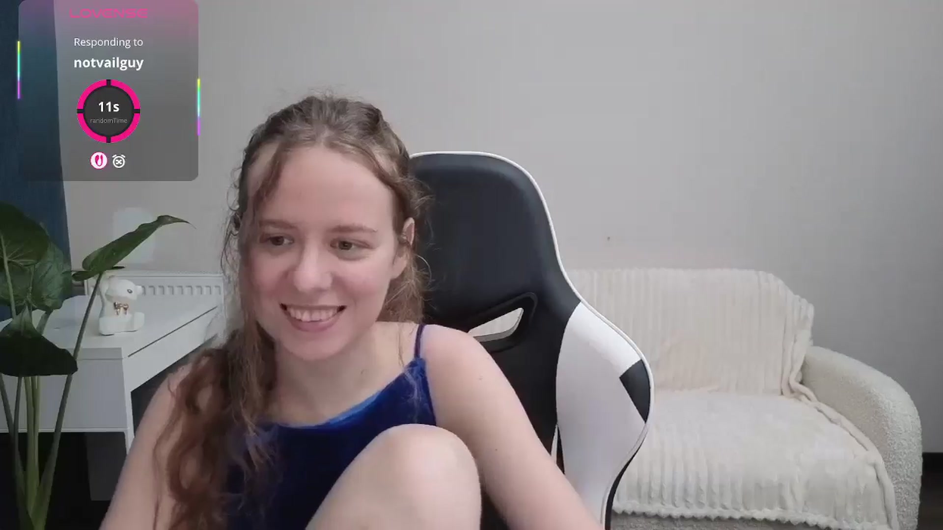 Gallery image thumbnail from BlueFlowerr's myfreecams stream on, 10/15/2025, 19:23 image 17 of 20