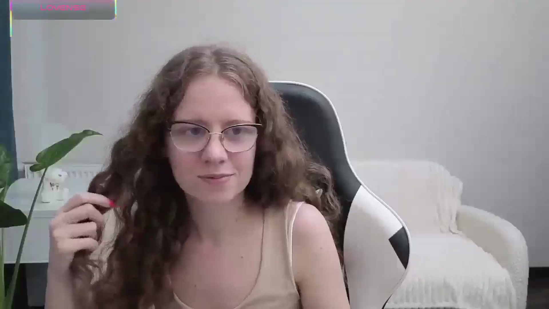 Gallery image thumbnail from BlueFlowerr's myfreecams stream on, 10/18/2025, 17:27 image 4 of 20