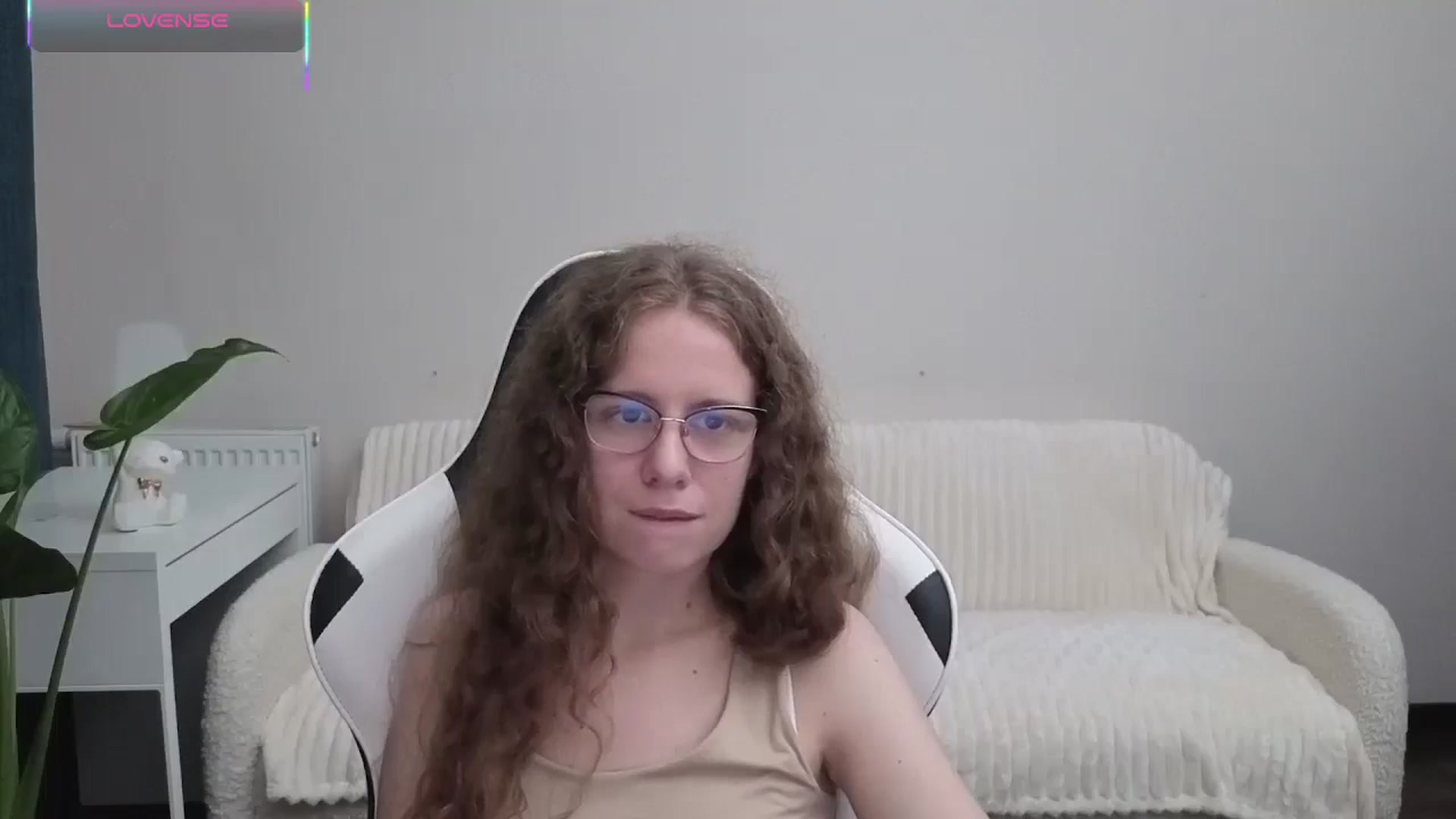 Gallery image thumbnail from BlueFlowerr's myfreecams stream on, 10/18/2025, 19:31 image 5 of 20