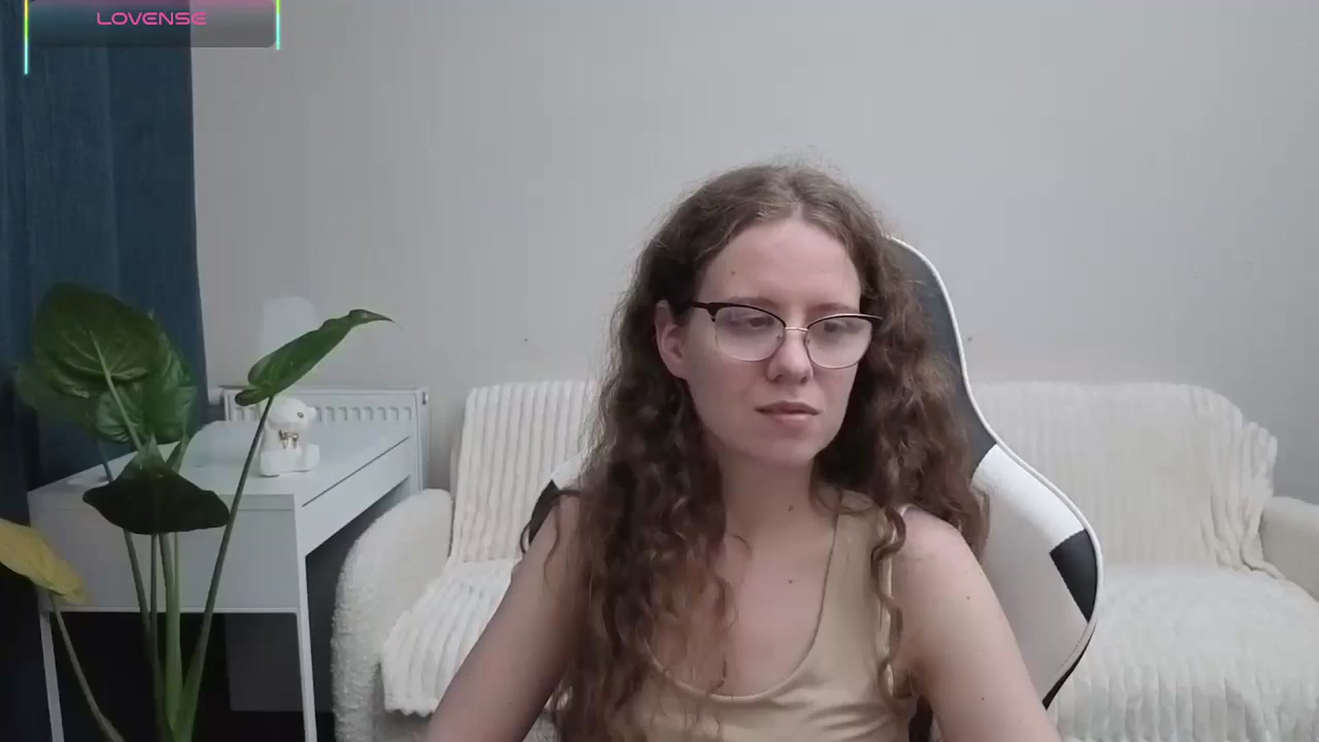 Gallery image thumbnail from BlueFlowerr's myfreecams stream on, 10/18/2025, 19:54 image 8 of 20