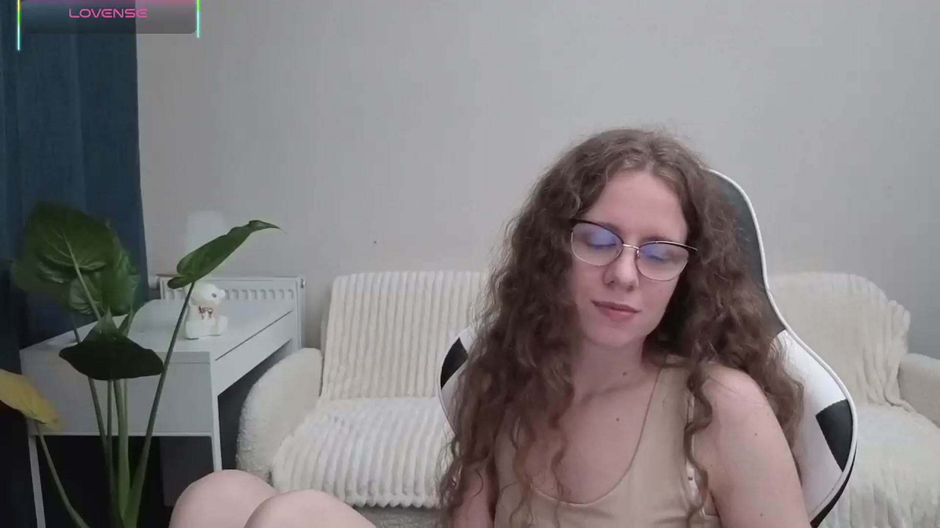 Gallery image thumbnail from BlueFlowerr's myfreecams stream on, 10/18/2025, 19:54 image 2 of 20