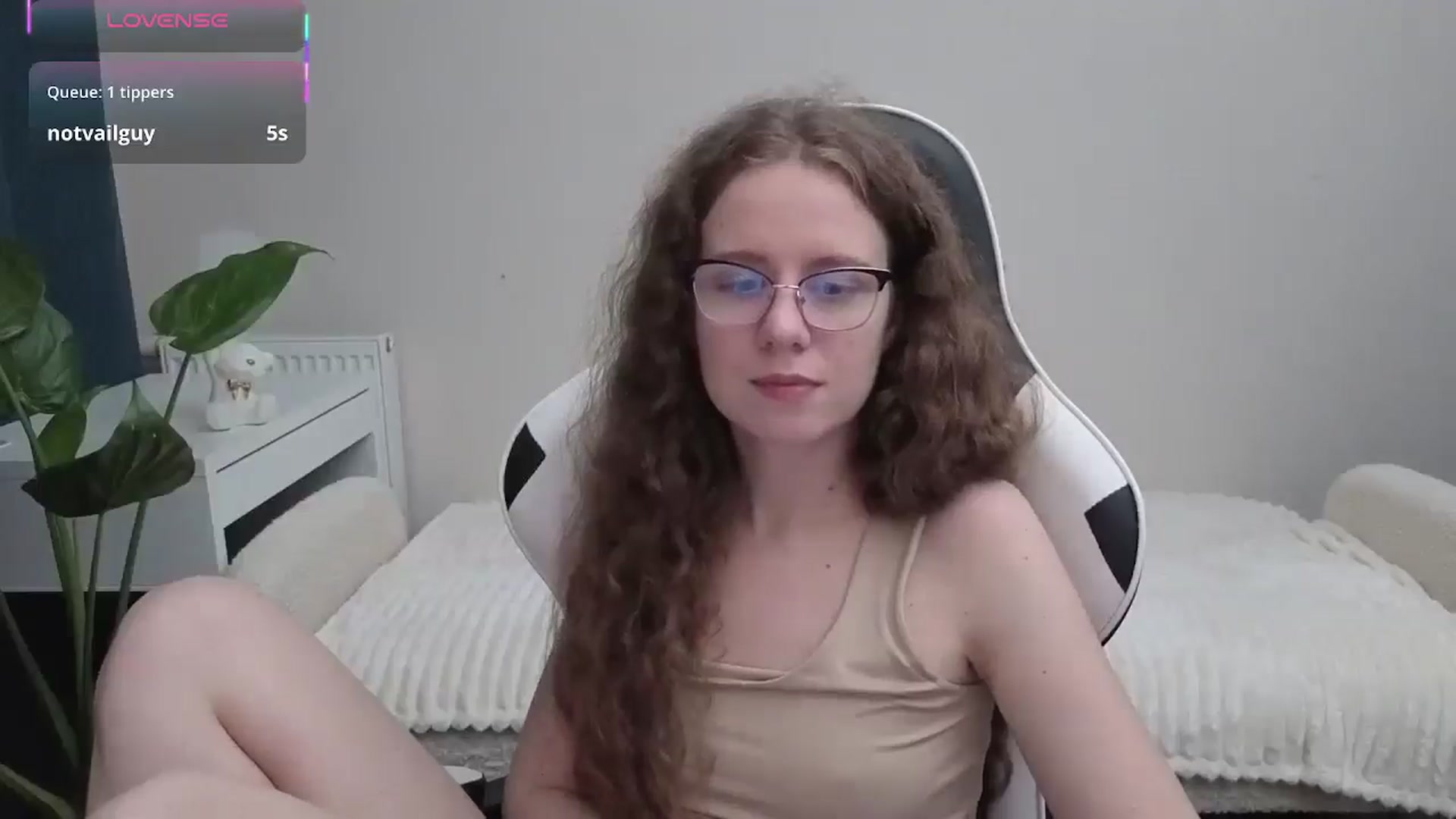 Gallery image thumbnail from BlueFlowerr's myfreecams stream on, 10/18/2025, 22:49 image 5 of 20