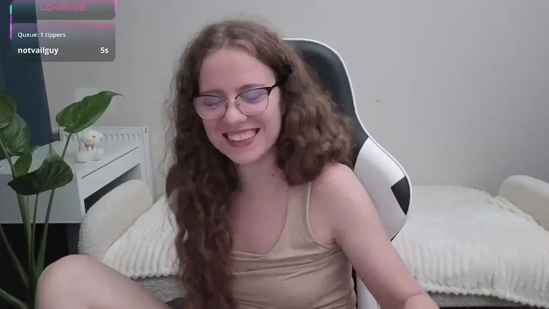 Gallery image thumbnail from BlueFlowerr's myfreecams stream on, 10/18/2025, 22:49 image 7 of 20