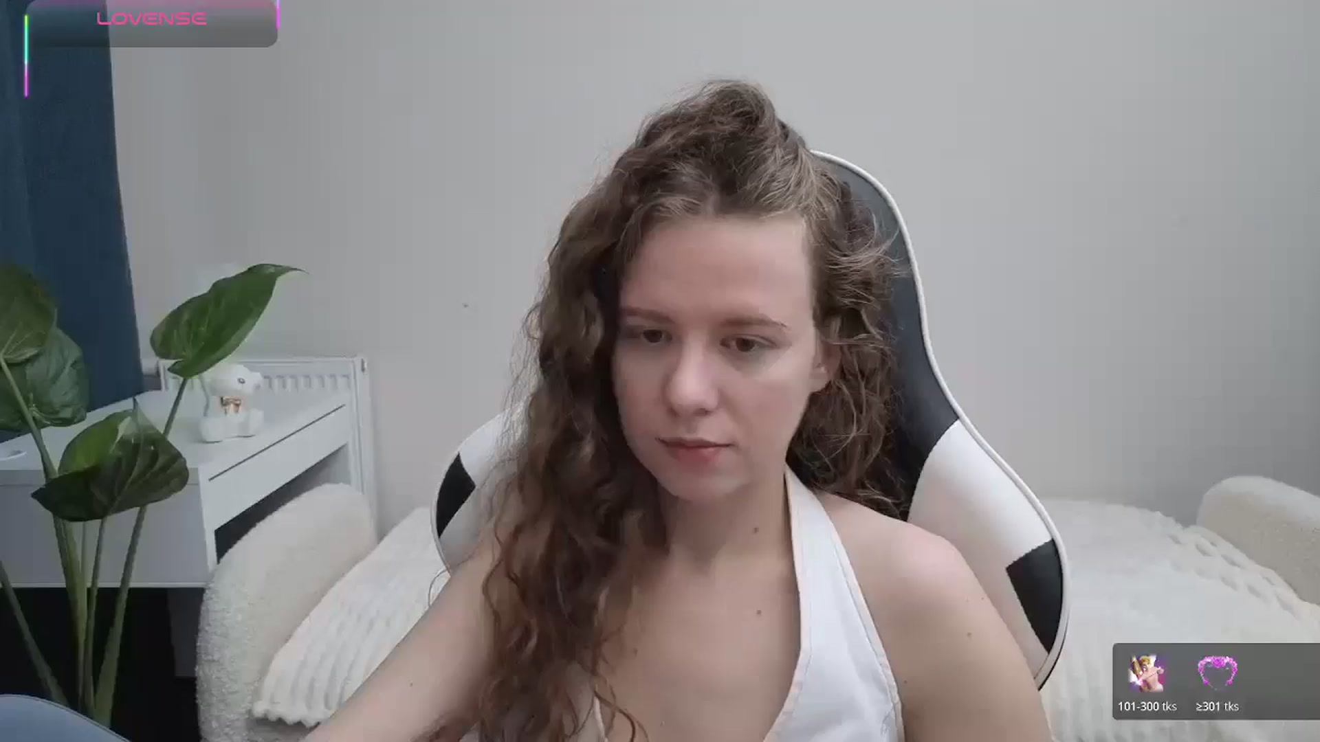 Gallery image thumbnail from BlueFlowerr's myfreecams stream on, 10/19/2025, 15:26 image 20 of 20