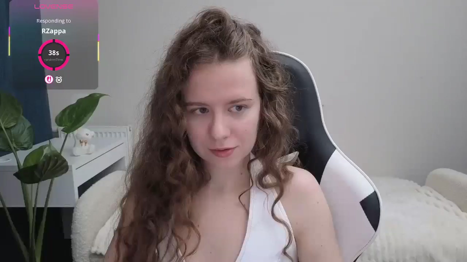 Gallery image thumbnail from BlueFlowerr's myfreecams stream on, 10/19/2025, 16:02 image 6 of 20