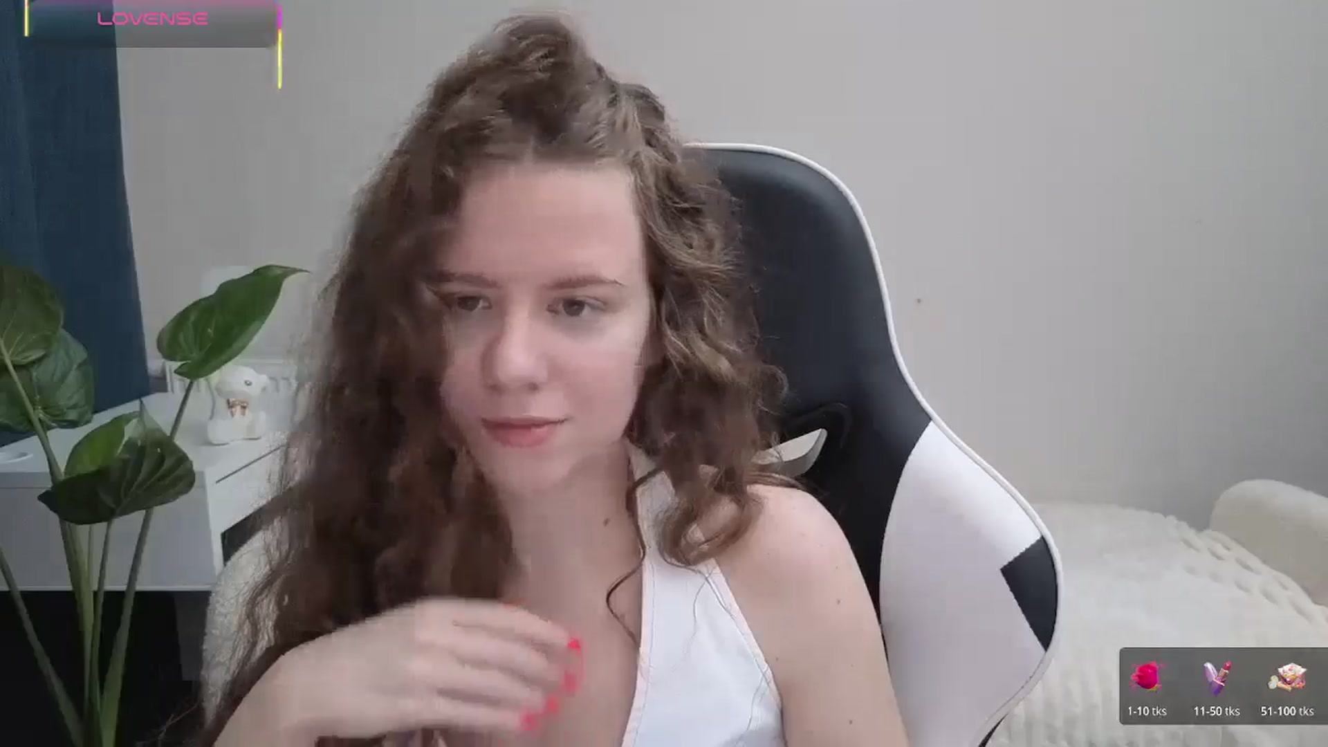Gallery image thumbnail from BlueFlowerr's myfreecams stream on, 10/19/2025, 16:02 image 3 of 20