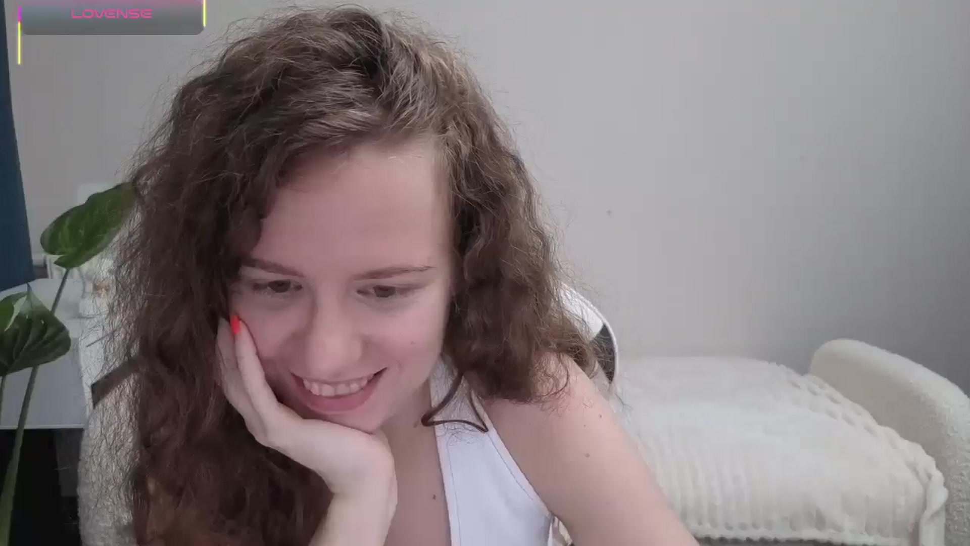 Gallery image thumbnail from BlueFlowerr's myfreecams stream on, 10/19/2025, 18:24 image 14 of 20