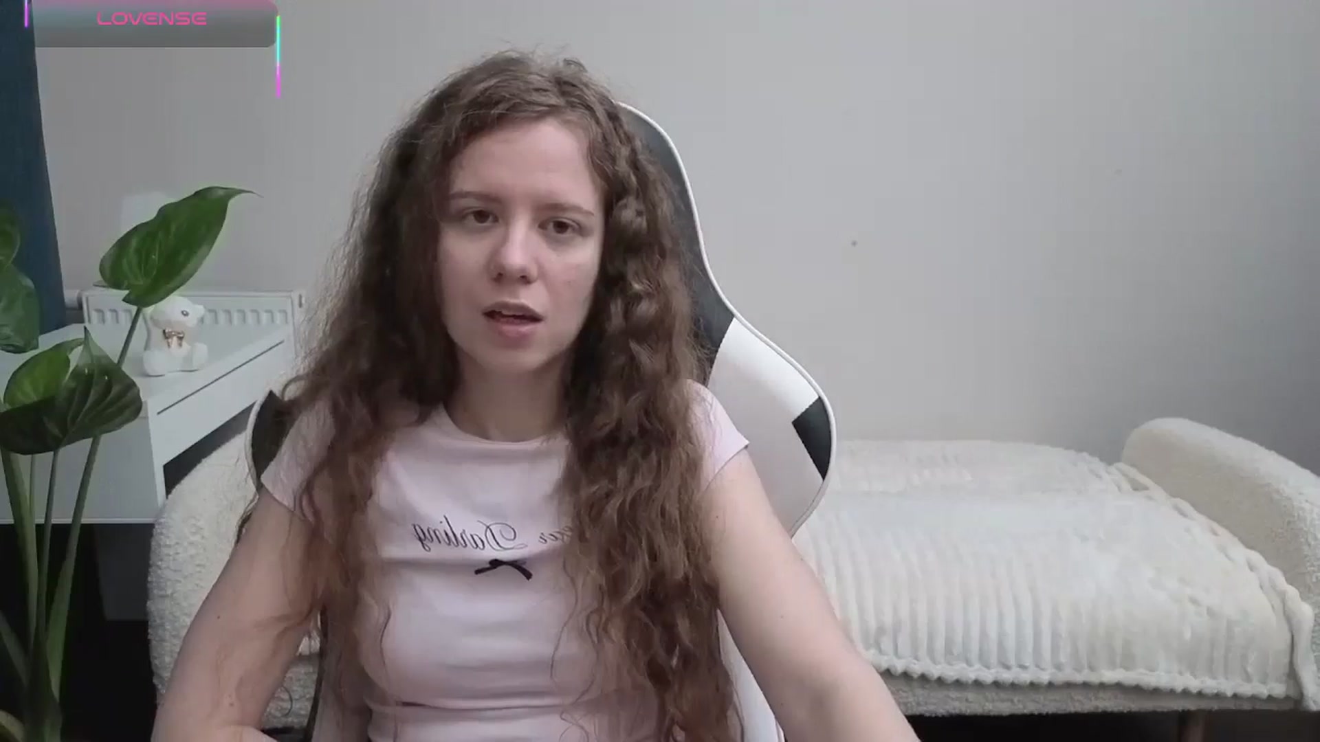 Gallery image thumbnail from BlueFlowerr's myfreecams stream on, 10/20/2025, 23:52 image 6 of 20