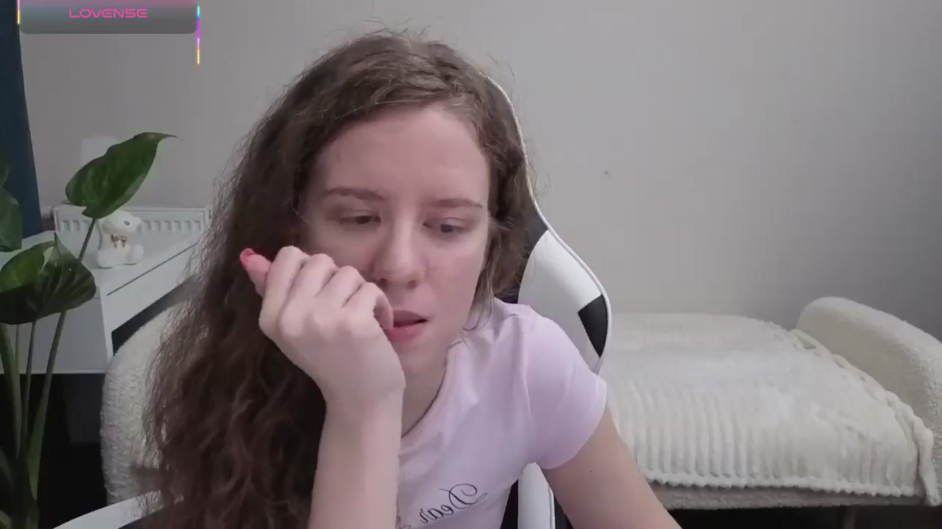 Gallery image thumbnail from BlueFlowerr's myfreecams stream on, 10/20/2025, 23:52 image 5 of 20