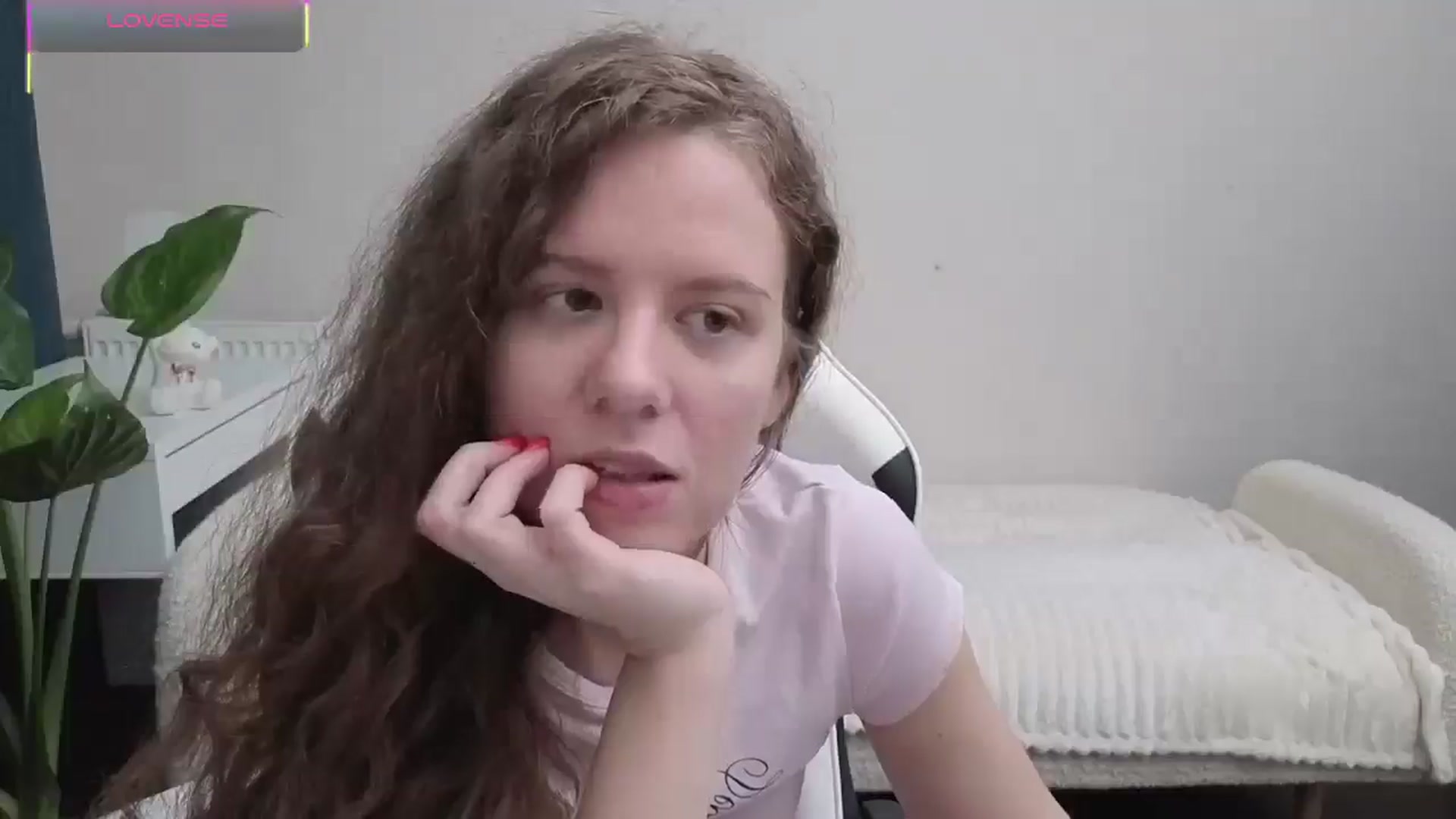 Gallery image thumbnail from BlueFlowerr's myfreecams stream on, 10/20/2025, 23:52 image 3 of 20