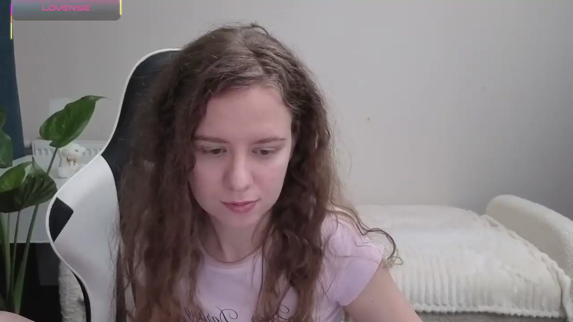Gallery image thumbnail from BlueFlowerr's myfreecams stream on, 10/20/2025, 23:52 image 18 of 20