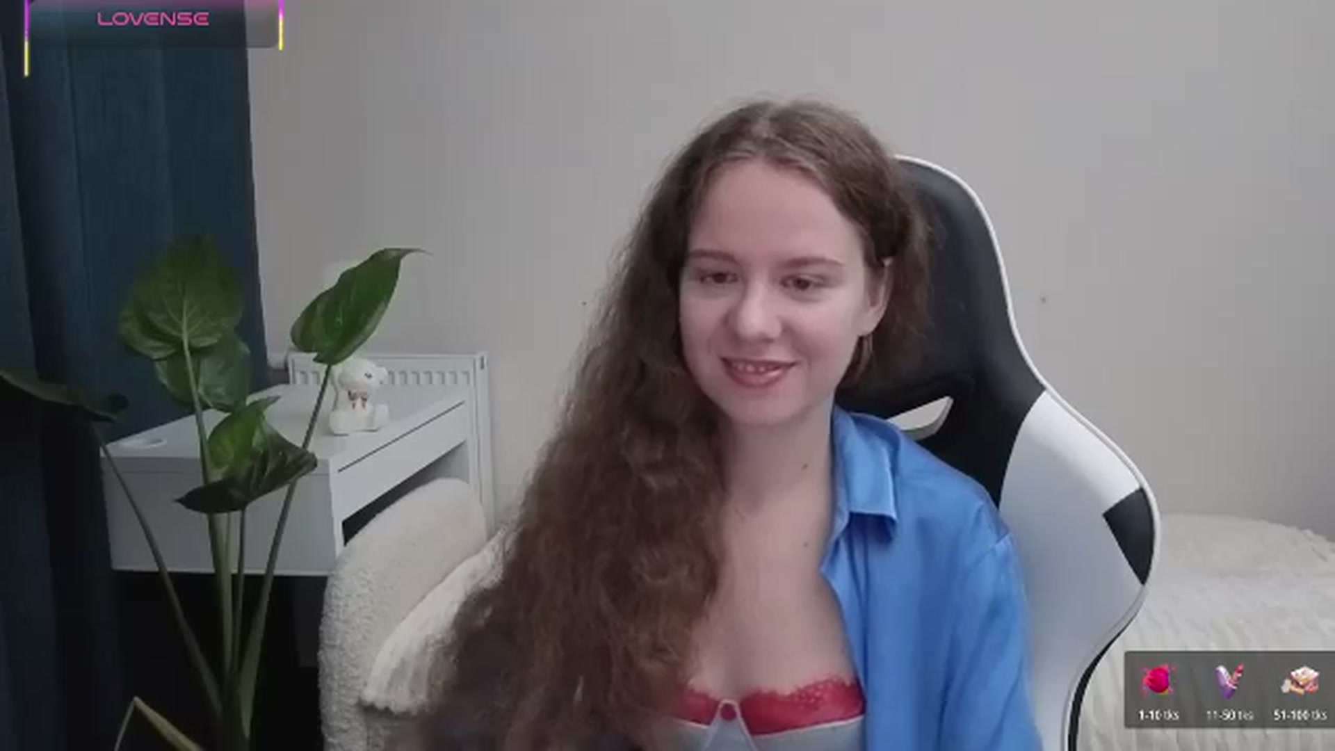 Gallery image thumbnail from BlueFlowerr's myfreecams stream on, 10/22/2025, 17:42 image 6 of 20