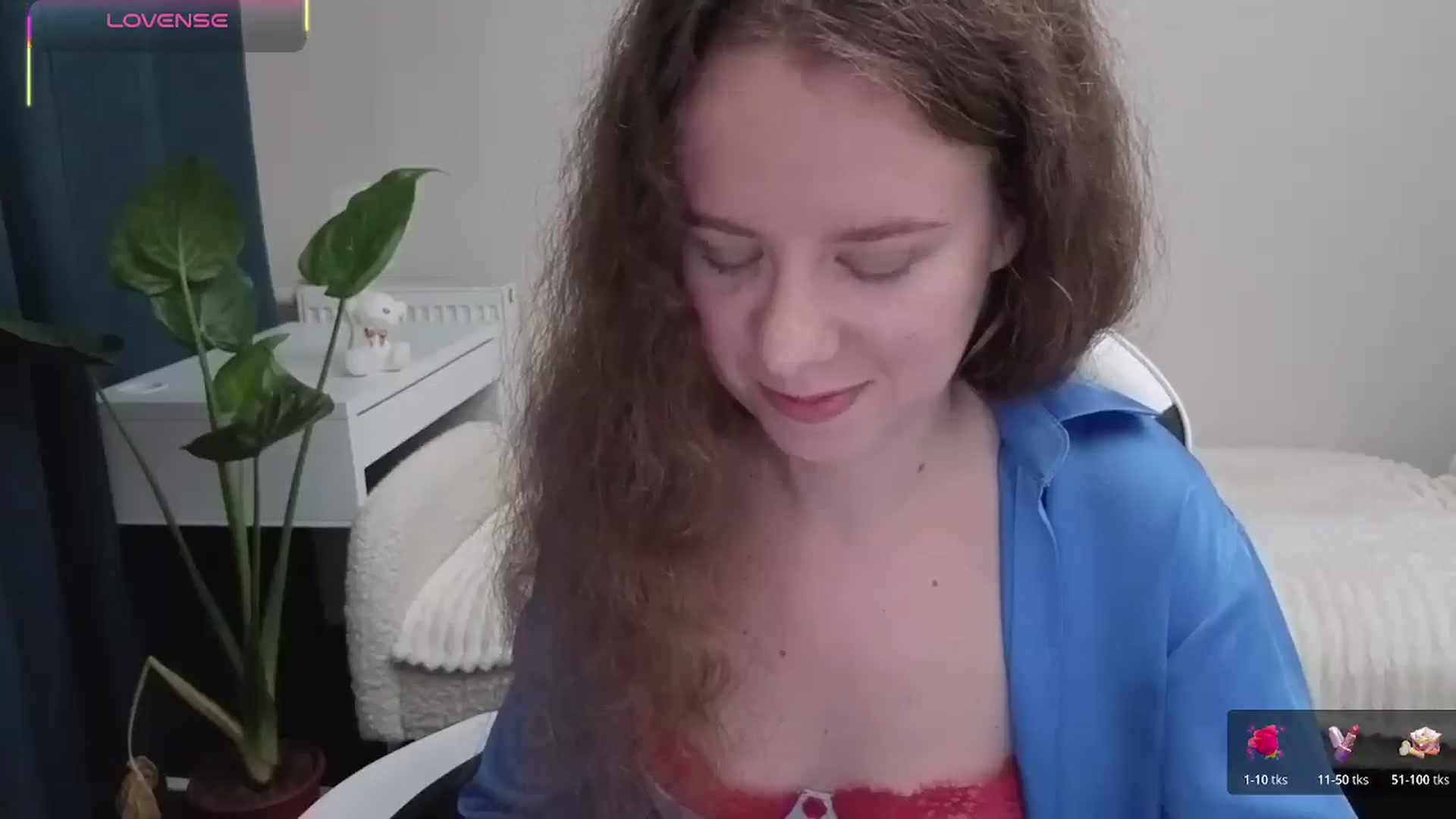 Gallery image thumbnail from BlueFlowerr's myfreecams stream on, 10/22/2025, 18:35 image 14 of 20